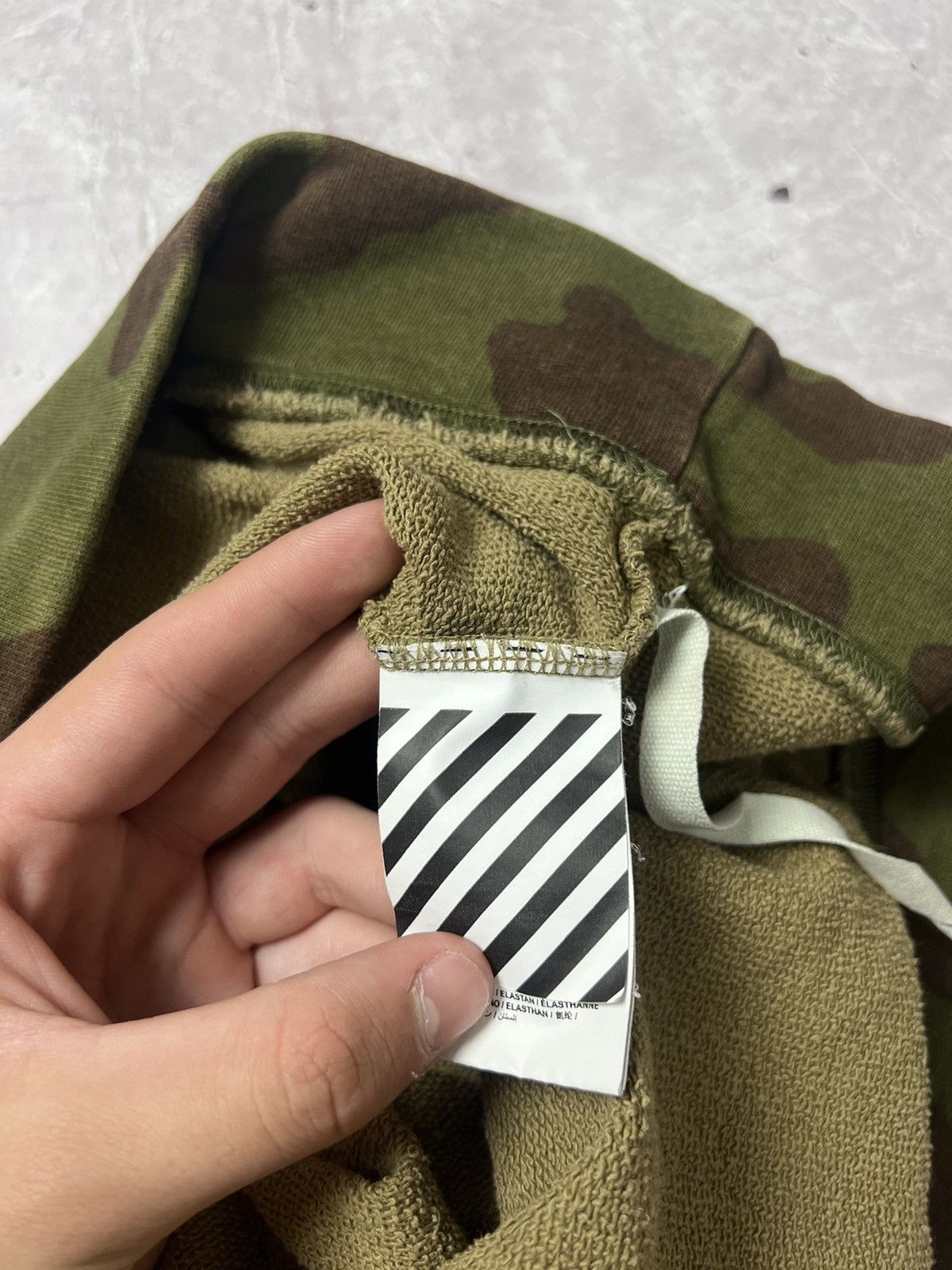 Off-White Off White Camo Sweatshirt Oversized Crewneck Size US M / EU 48-50 / 2 - 10 Thumbnail