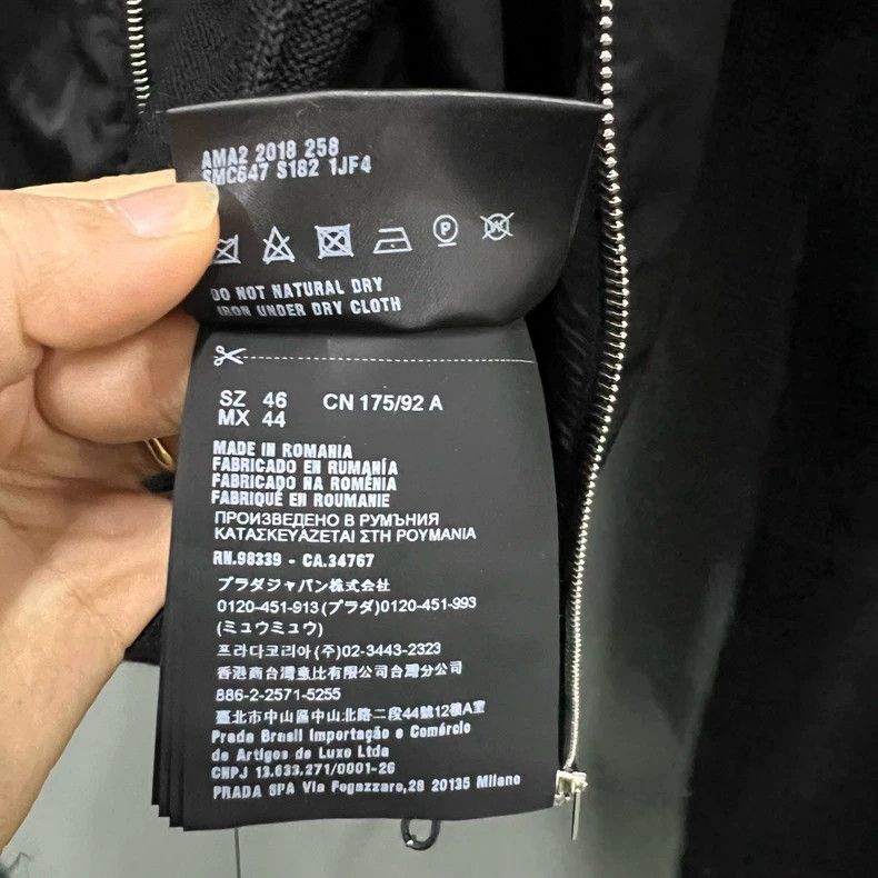 Prada Prada Labeled triangle label knitted stitching jacket 2501- Size US S / EU 44-46 / 1 - 3 Thumbnail