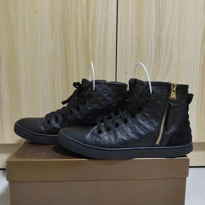 Louis Vuitton Louis Vuitton Rivoli Leather High-Top Sneakers -2508 Size US 5 / EU 37 - 1 Thumbnail