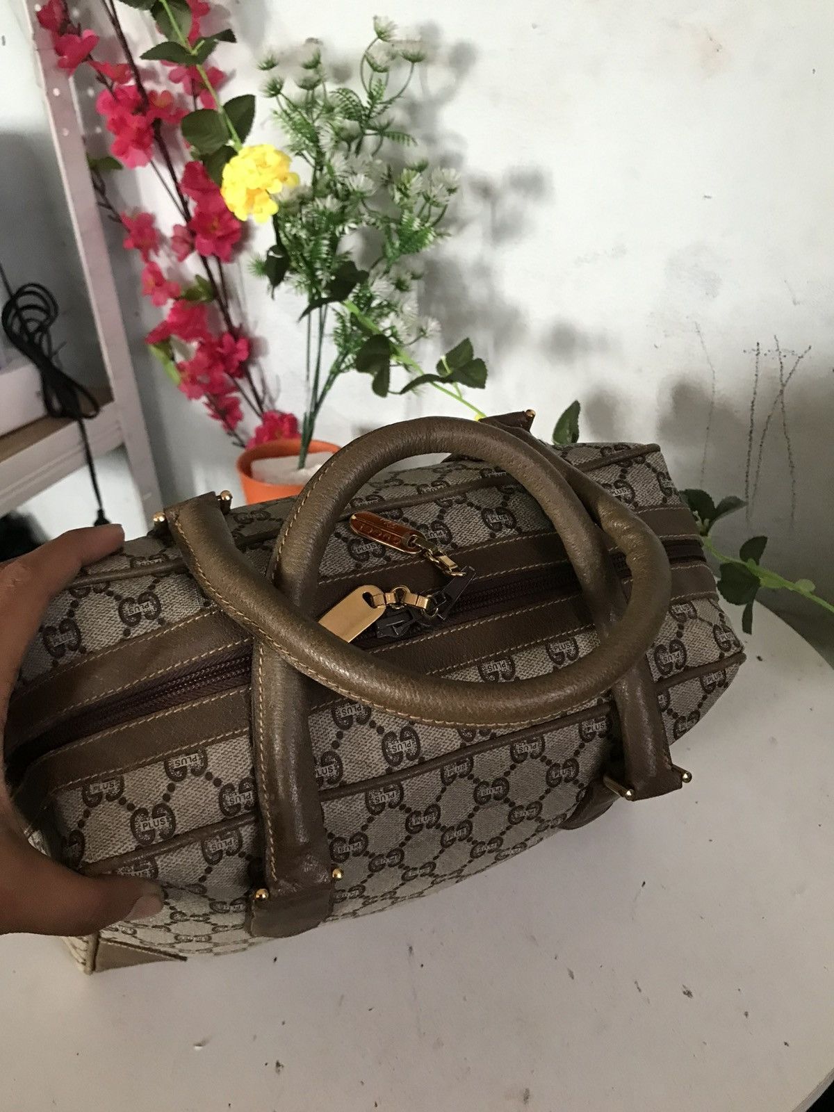 Paolo Gucci Vintage Gucci Plus GG Boston Bag Size ONE SIZE - 5 Thumbnail