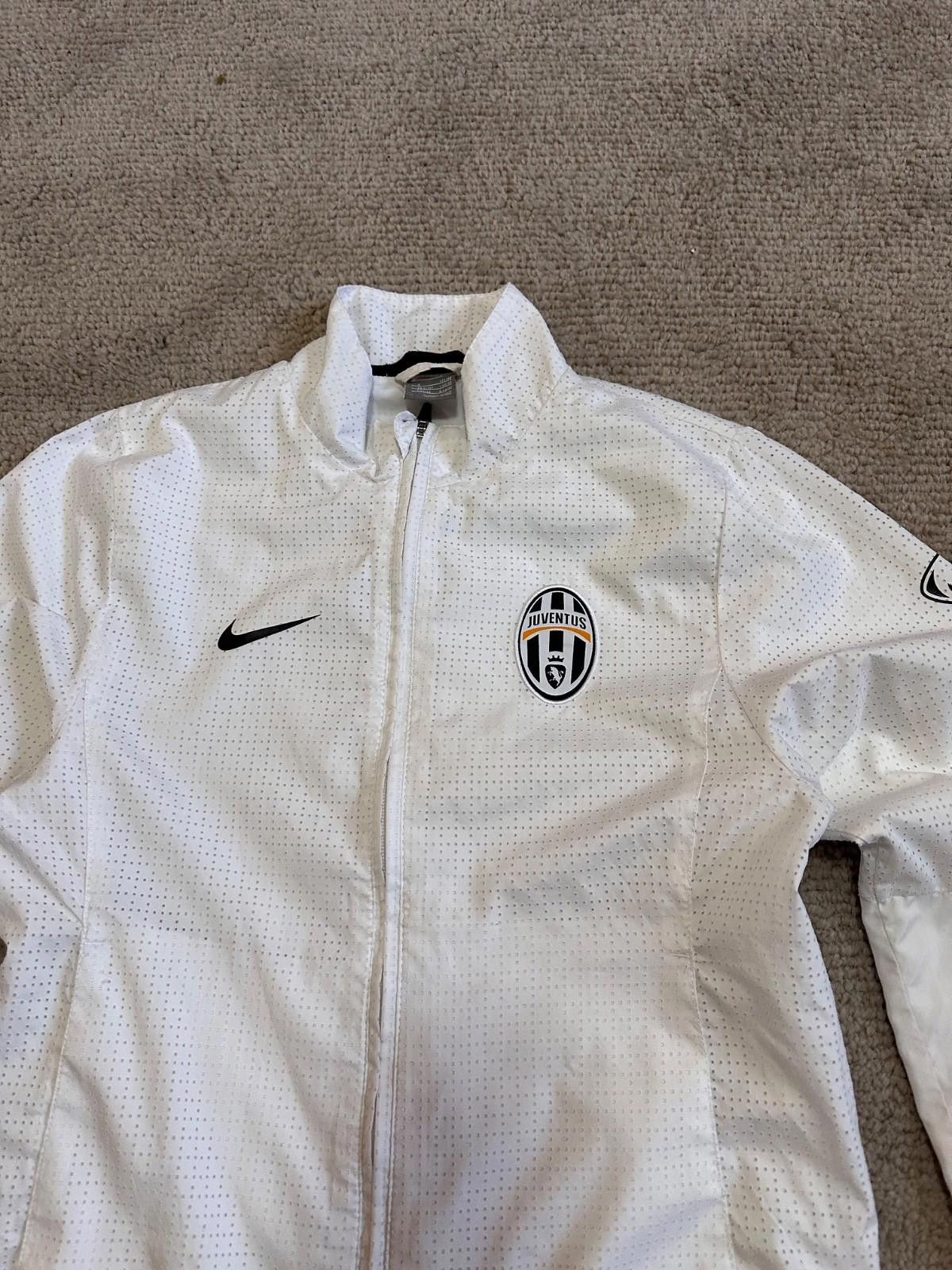 Nike Nike Juventus 2013/14 Football Soccer Track Jacket Sz S Size US S / EU 44-46 / 1 - 5 Thumbnail