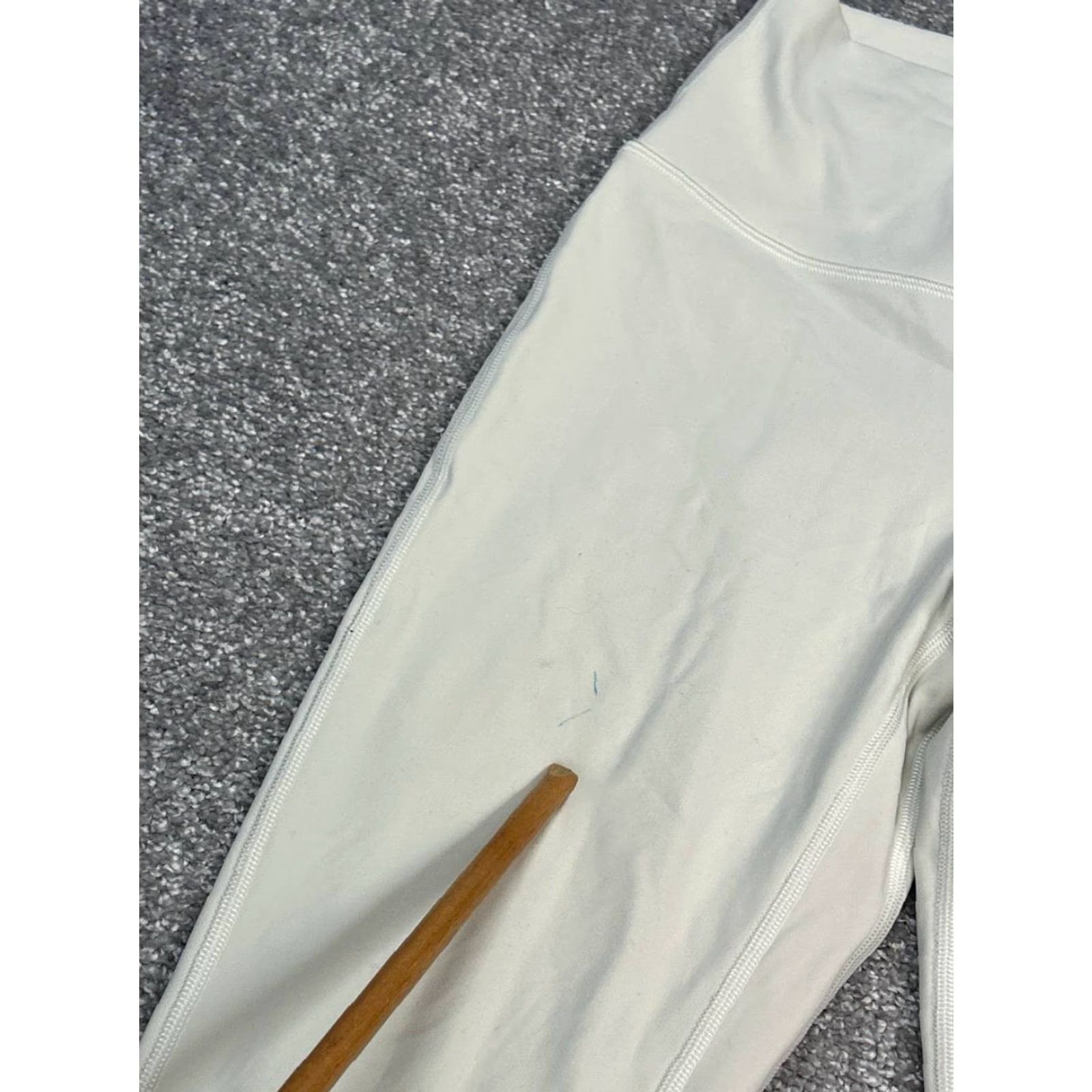 Lululemon Lululemon Align Leggings Womens 6 Beige Logo Stretch Mid Rise Outdoor Workout Sh. Size 28" / US 6 / IT 42 - 3 Thumbnail