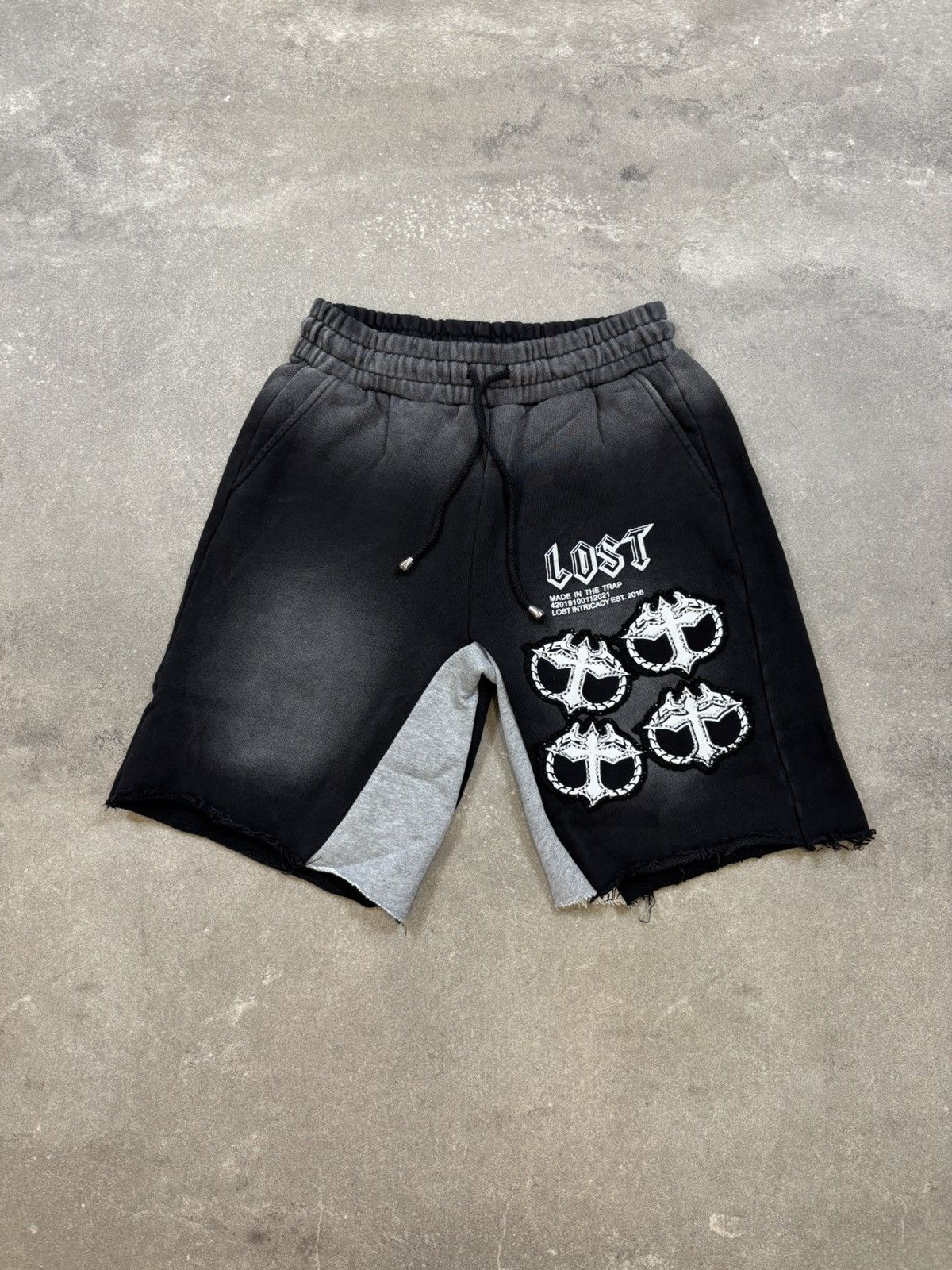 LOST INTRICACY Lost Intricacy Mitt Shorts, Black/White Size US 30 / EU 46 - 1 Thumbnail