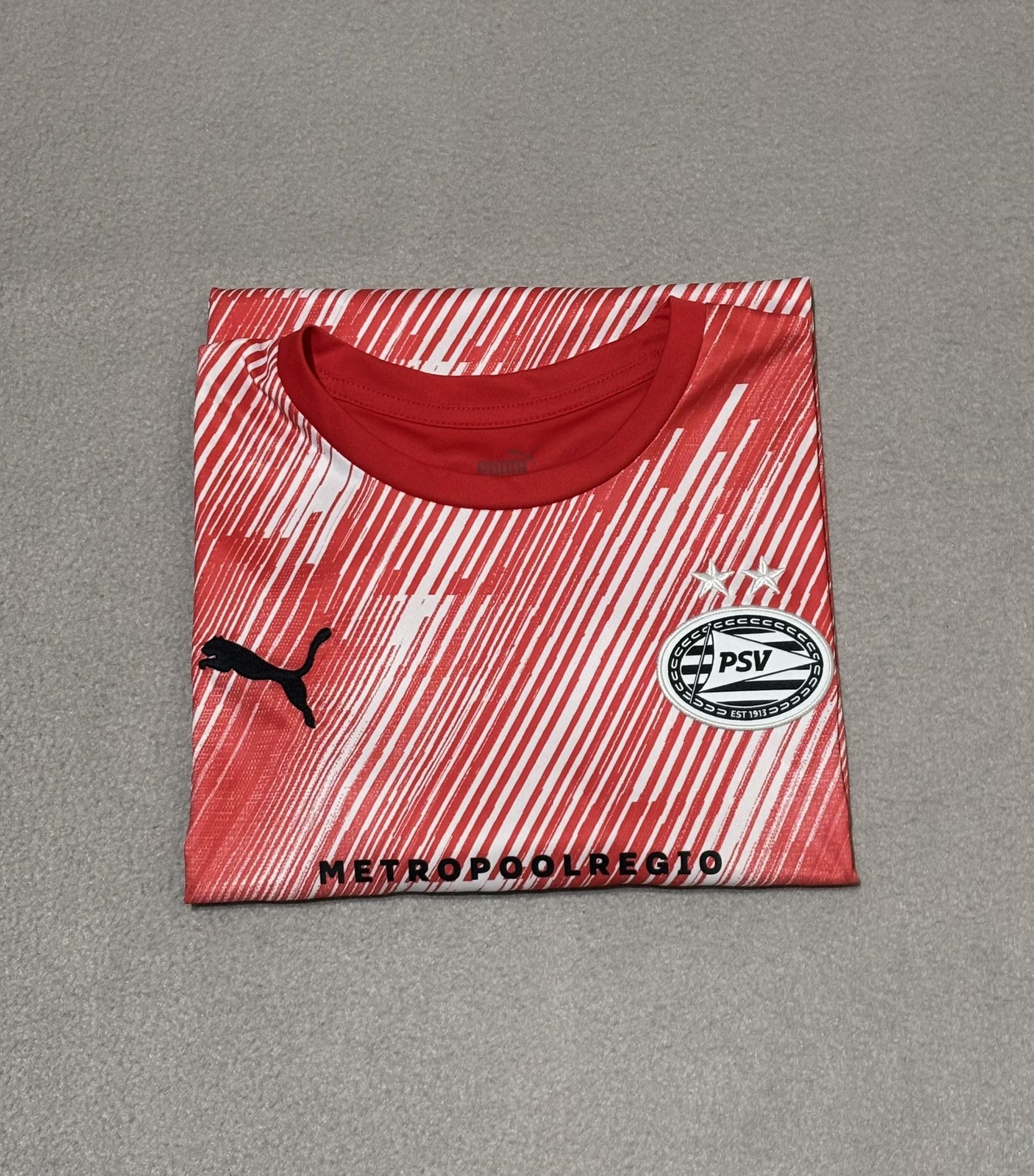 Puma PSV Eindhoven 2021/2022 Puma Football Jersey Size S Size US S / EU 44-46 / 1 - 19 Thumbnail