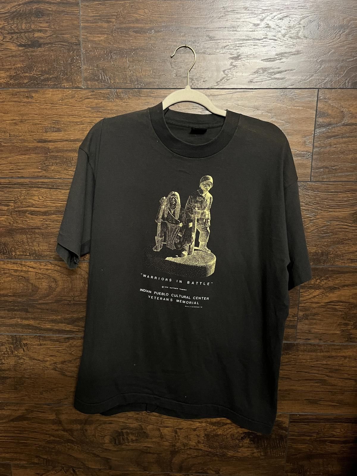 Designer Warriors in Battle T-shirt Statue American Indian Veterans Size US XL / EU 56 / 4 - 1 Thumbnail