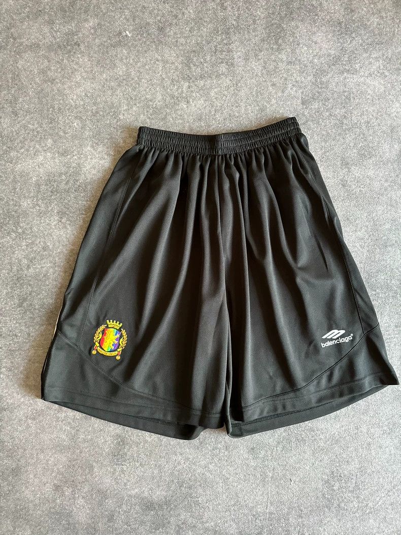 Balenciaga 3B Sports Soccer Embroidered Shorts - dmc, image size:790x1053