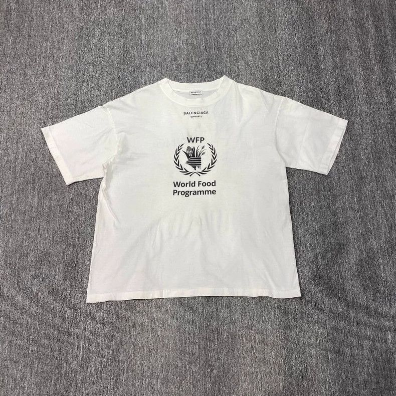 Balenciaga Balenciaga White WFP short sleeve Size US XS / EU 42 / 0 - 1 Thumbnail