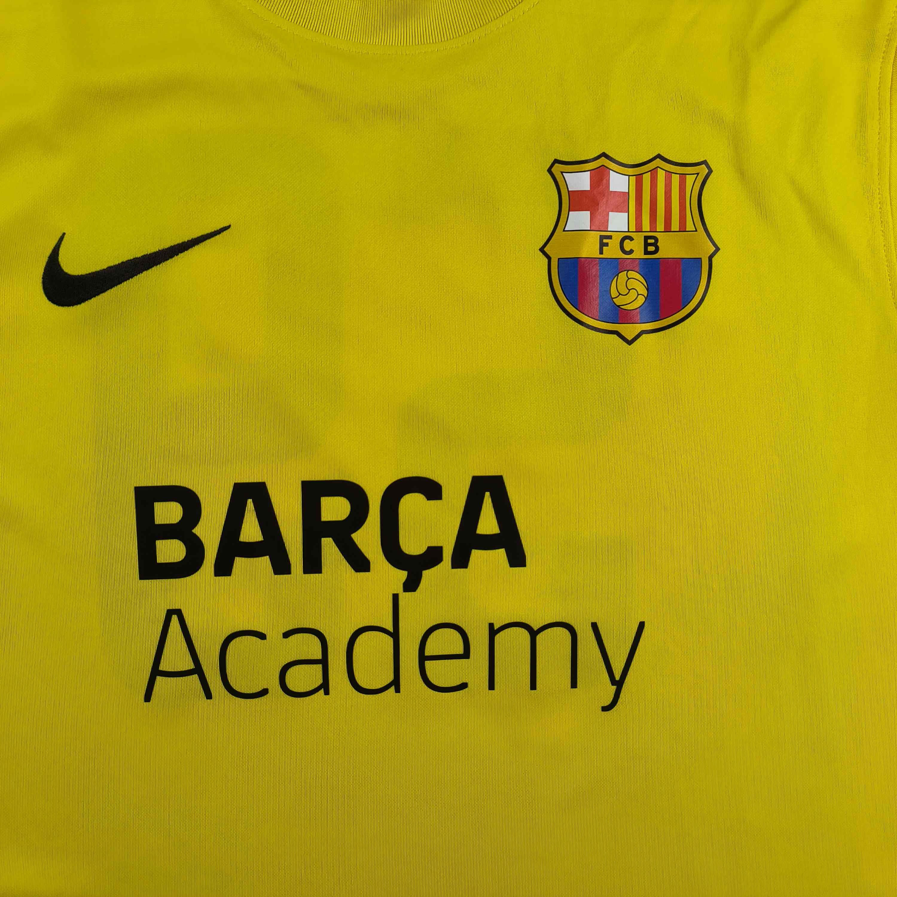 Nike FC Barcelona Academy Nike #59 training football jersey sz M Size US M / EU 48-50 / 2 - 3 Thumbnail