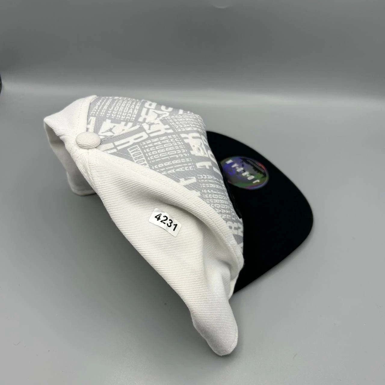 Jordan Brand Air Jordan Hat Men Embroidered Logo Jumpman Snap Back Cap Size ONE SIZE - 9 Thumbnail