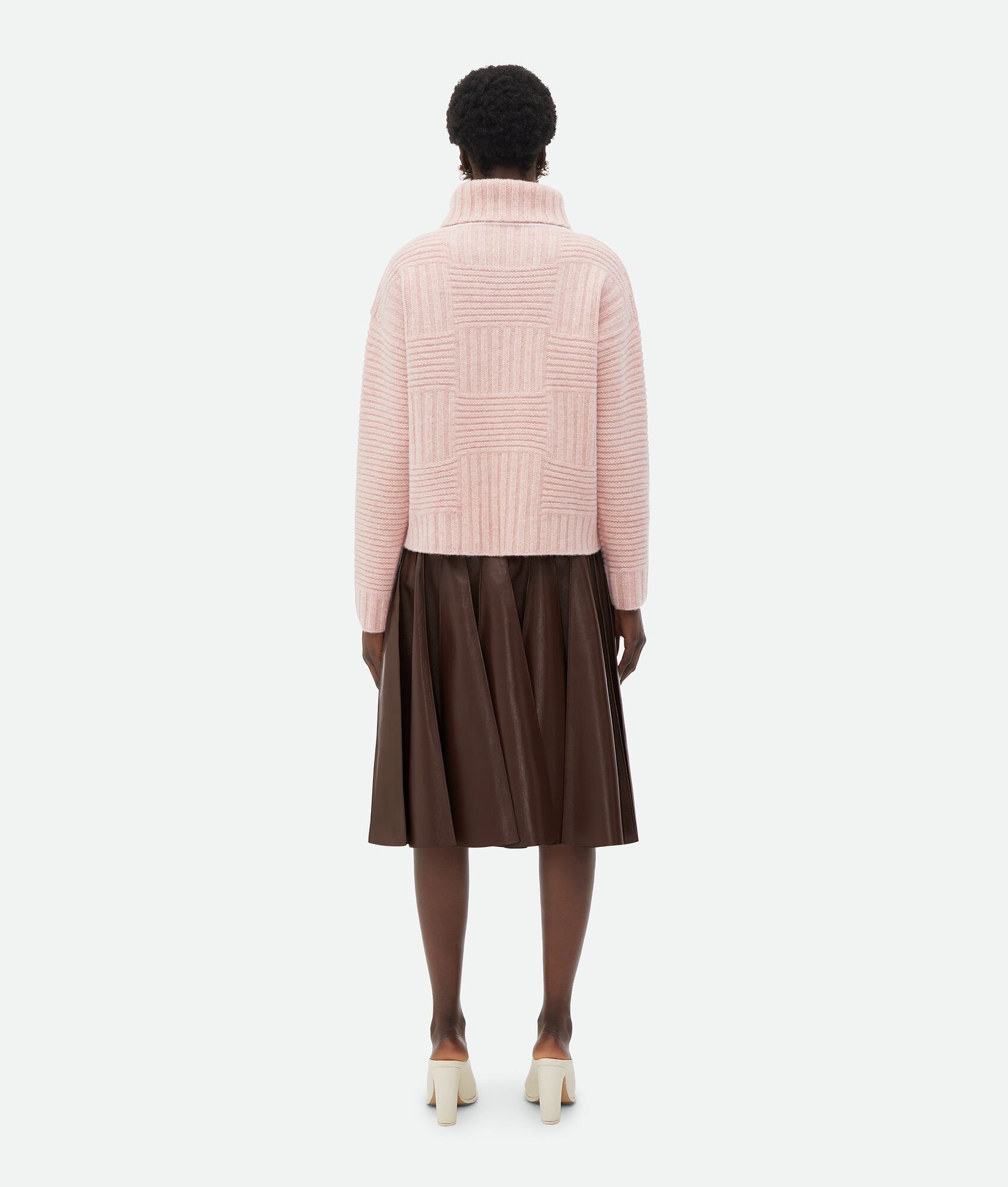 Bottega Veneta o1n1vont0525 Heavy Intreccio Shetland Sweater in Light Pink Size S / US 4 / IT 40 - 3 Thumbnail
