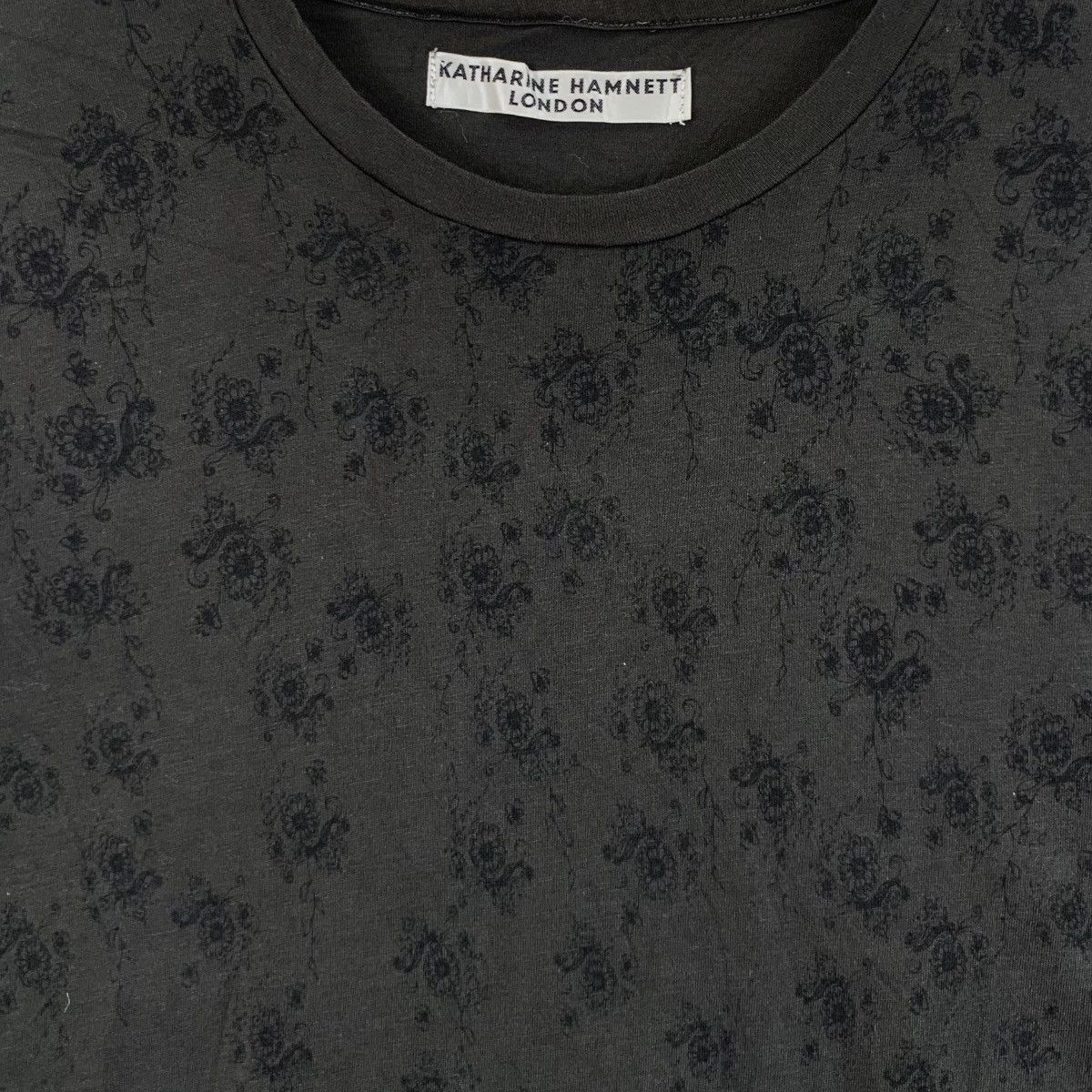 Katharine Hamnett London KATHARINE HAMNETT LONDON Cut & Sew Flowers Tee Shirt Size M / US 6-8 / IT 42-44 - 4 Thumbnail