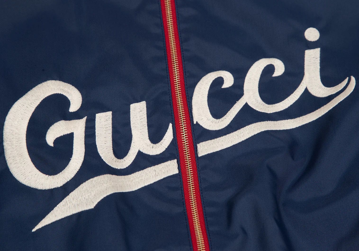 Gucci Logo Embroidered Nylon Jacket in Red and Navy, Size 46 Size US S / EU 44-46 / 1 - 10 Thumbnail