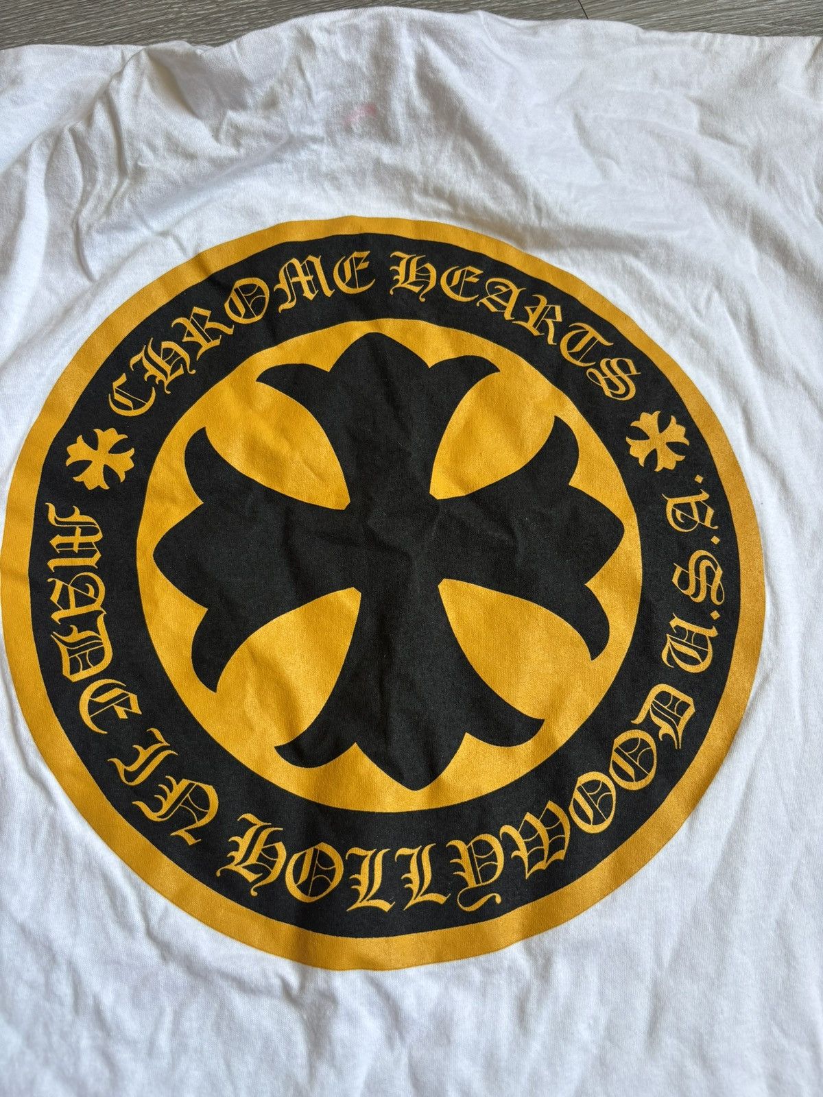 Chrome Hearts Chrome Hearts Yellow Cross Plus White Tee Size US XL / EU 56 / 4 - 5 Thumbnail