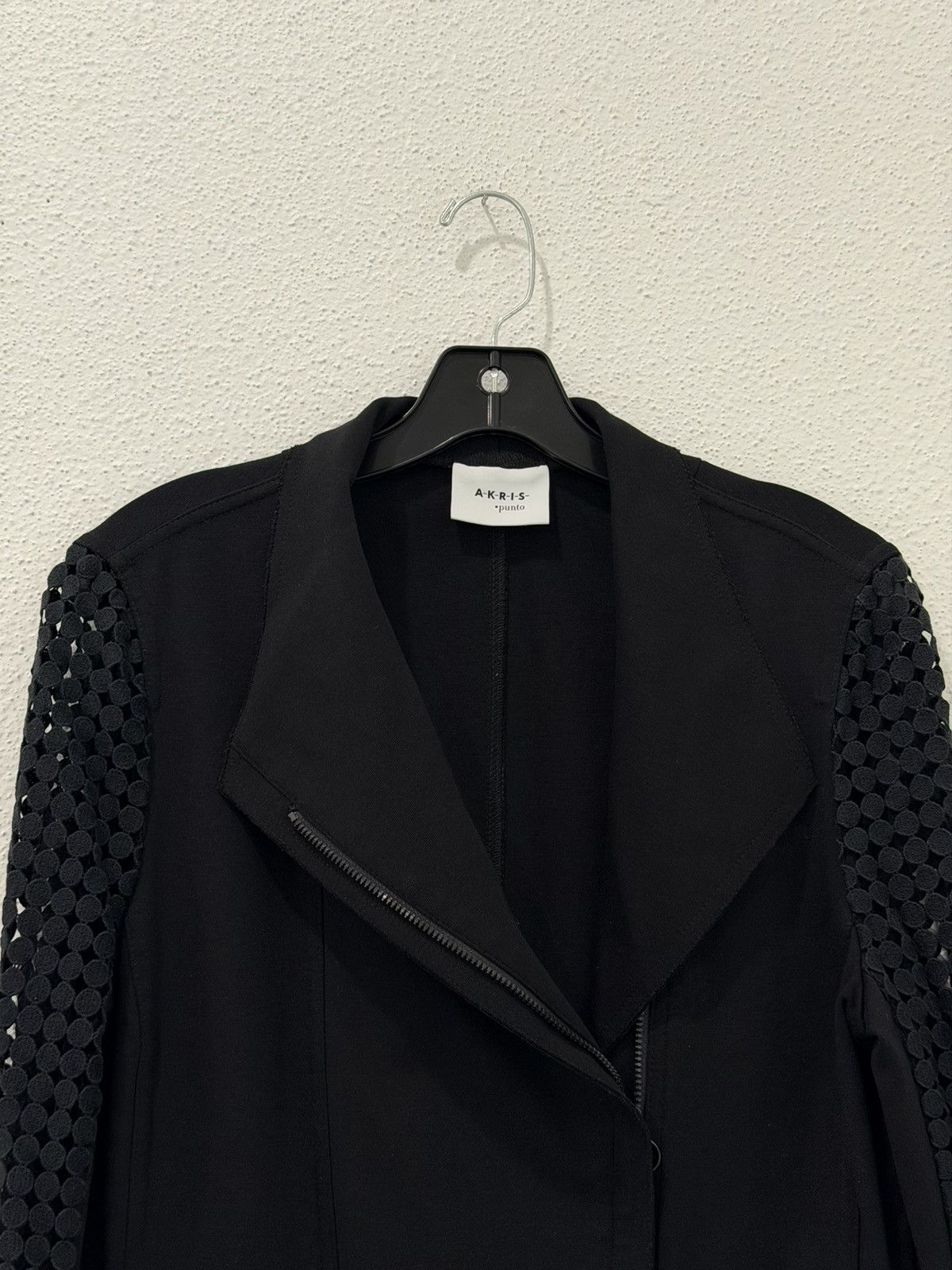 Akris Akris Punto Asymmetric Zip Laser Cut Sleeve Lace Jacket 10 Size L / US 10 / IT 46 - 3 Thumbnail