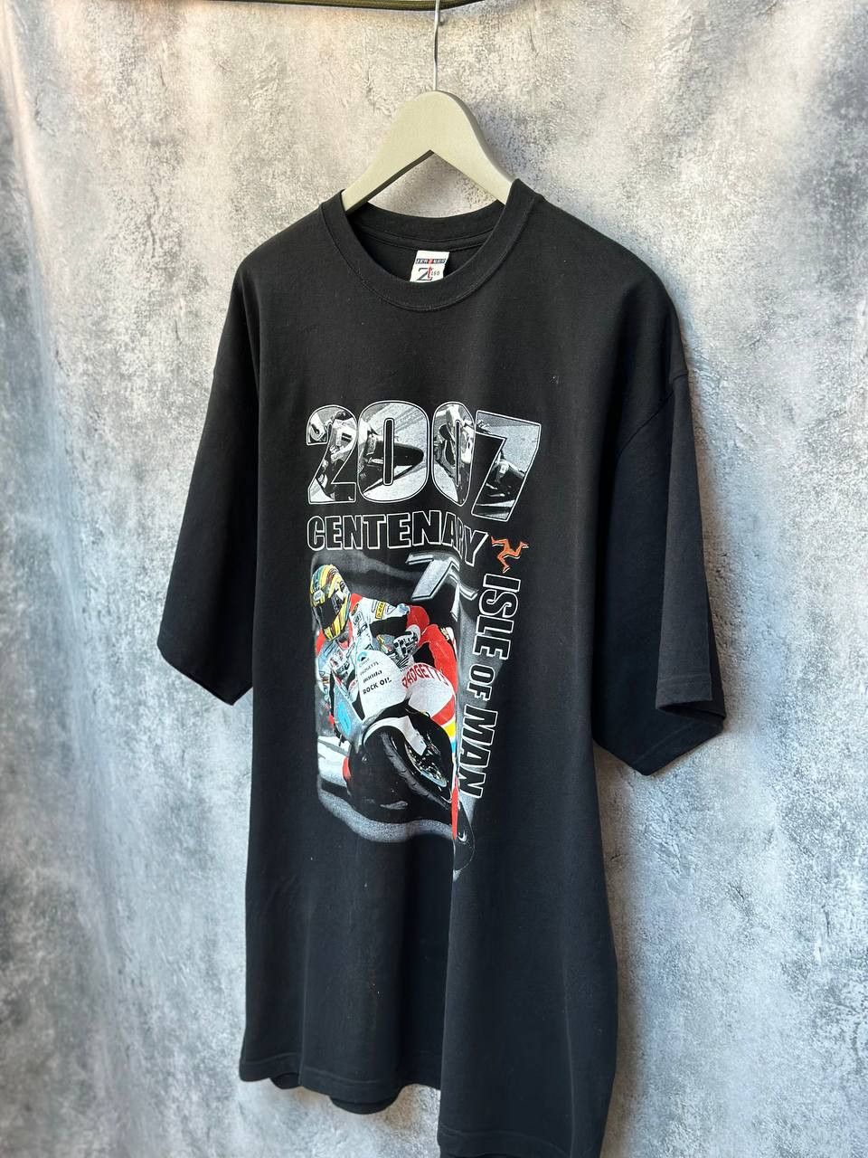 Vintage ISLE OF MAN TT RACES 1907-2007 "Centenary" Course T-Shirt Size US XXL / EU 58 / 5 - 2 Thumbnail