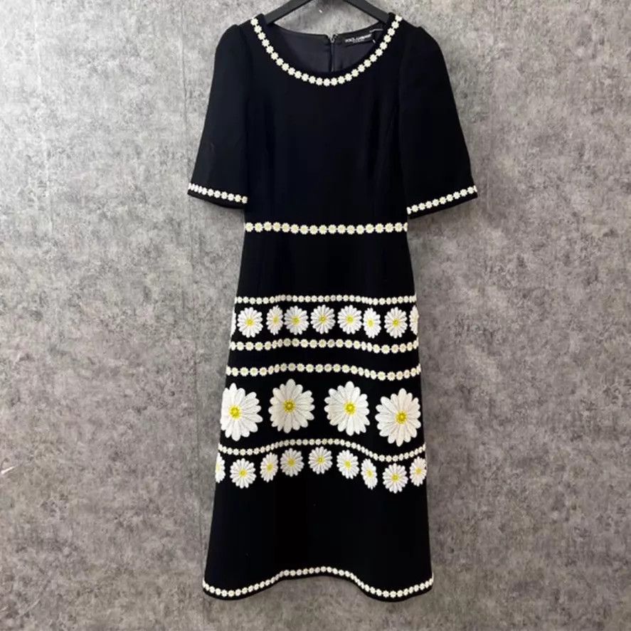Dolce & Gabbana DG women's dress Size S / US 4 / IT 40 - 1 Thumbnail