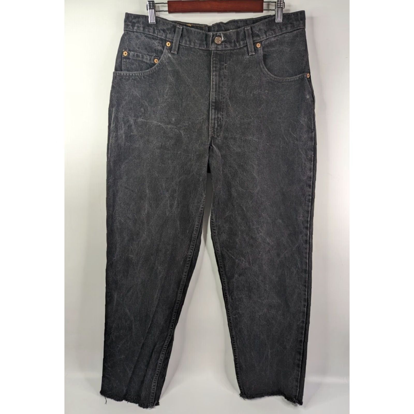 Levi's VINTAGE Levi's 560 Jeans Men's 36x30 Black Distressed 90s Y2K Tapered Relaxed Denim 5-Pocket Logo Jeans Size US 36 / EU 52 - 2 Thumbnail