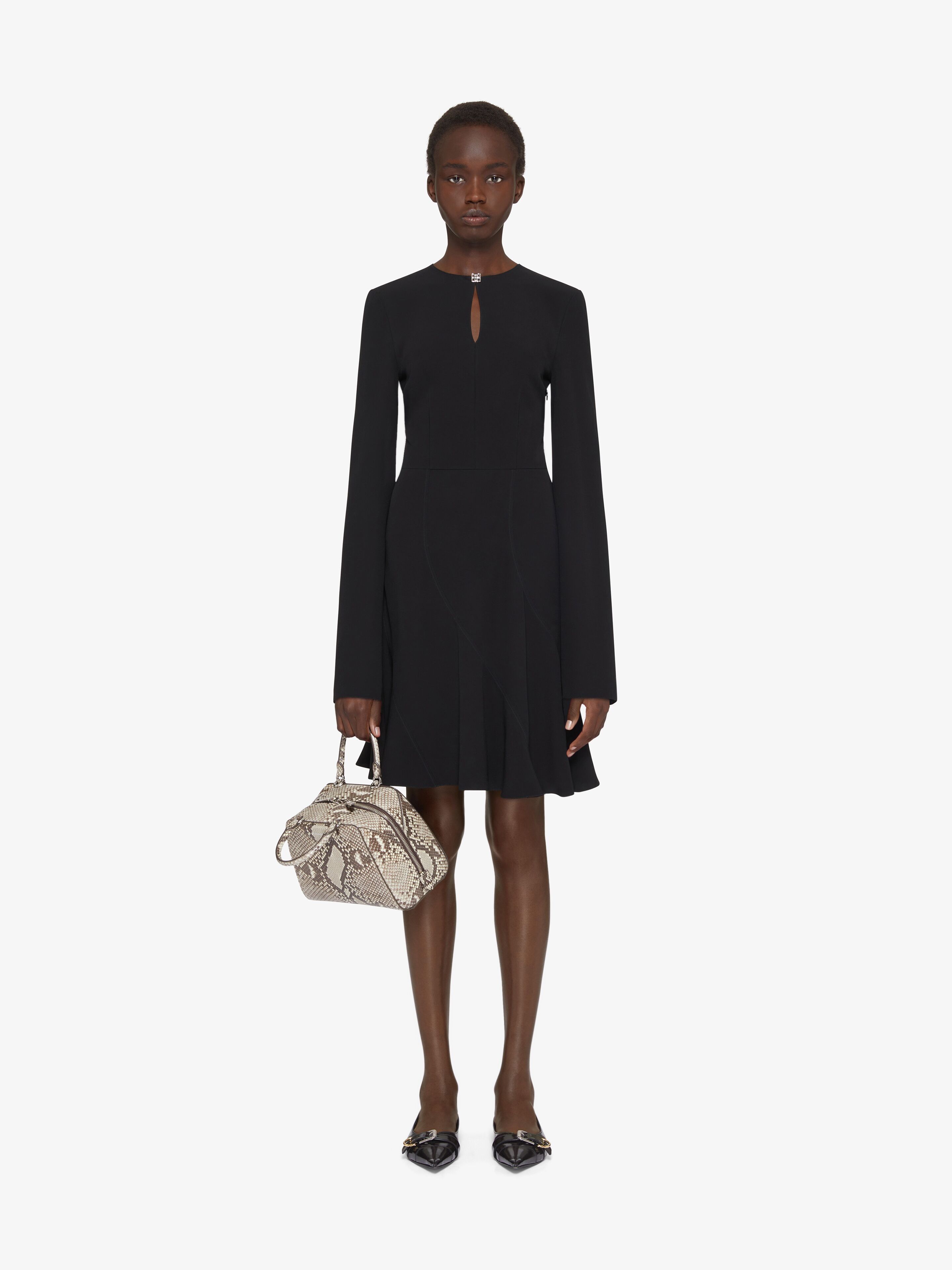 o1srvl11e0725 Ruffled Dress in Black