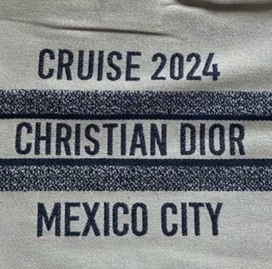 Christian Dior Monsieur × Dior Authentic CHRISTIAN DIOR Canvas Print Cruise Tote Ivory Size ONE SIZE - 4 Thumbnail