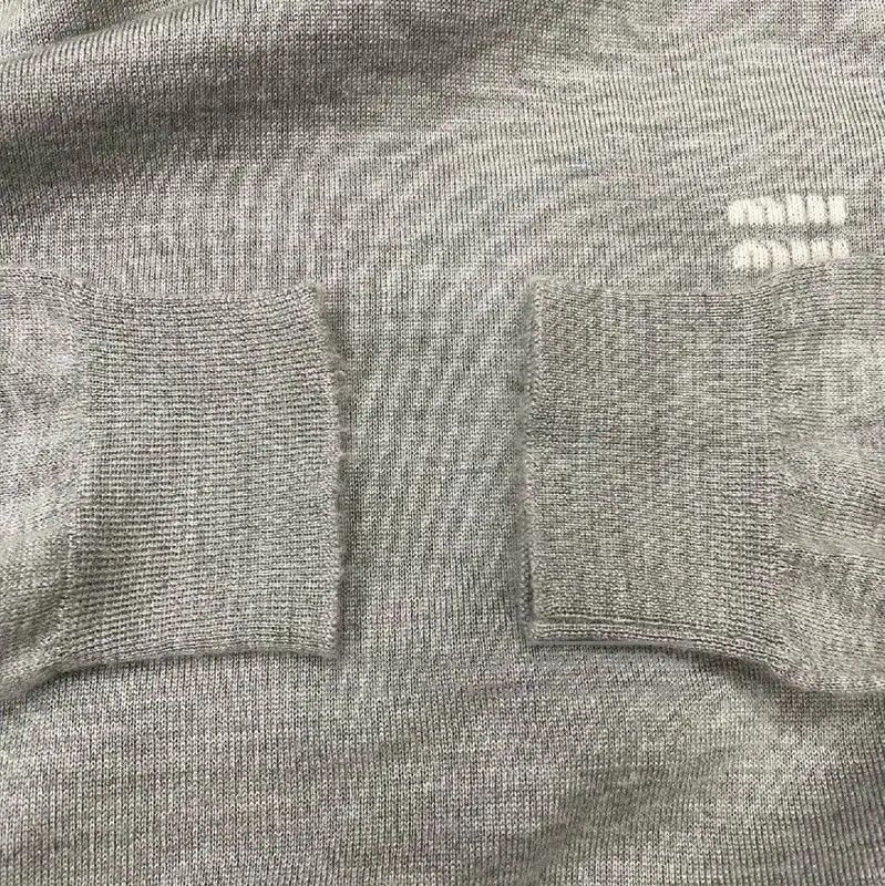 Miu Miu Miu Miu Gray Cashmere Sweater . Size M / US 6-8 / IT 42-44 - 7 Thumbnail