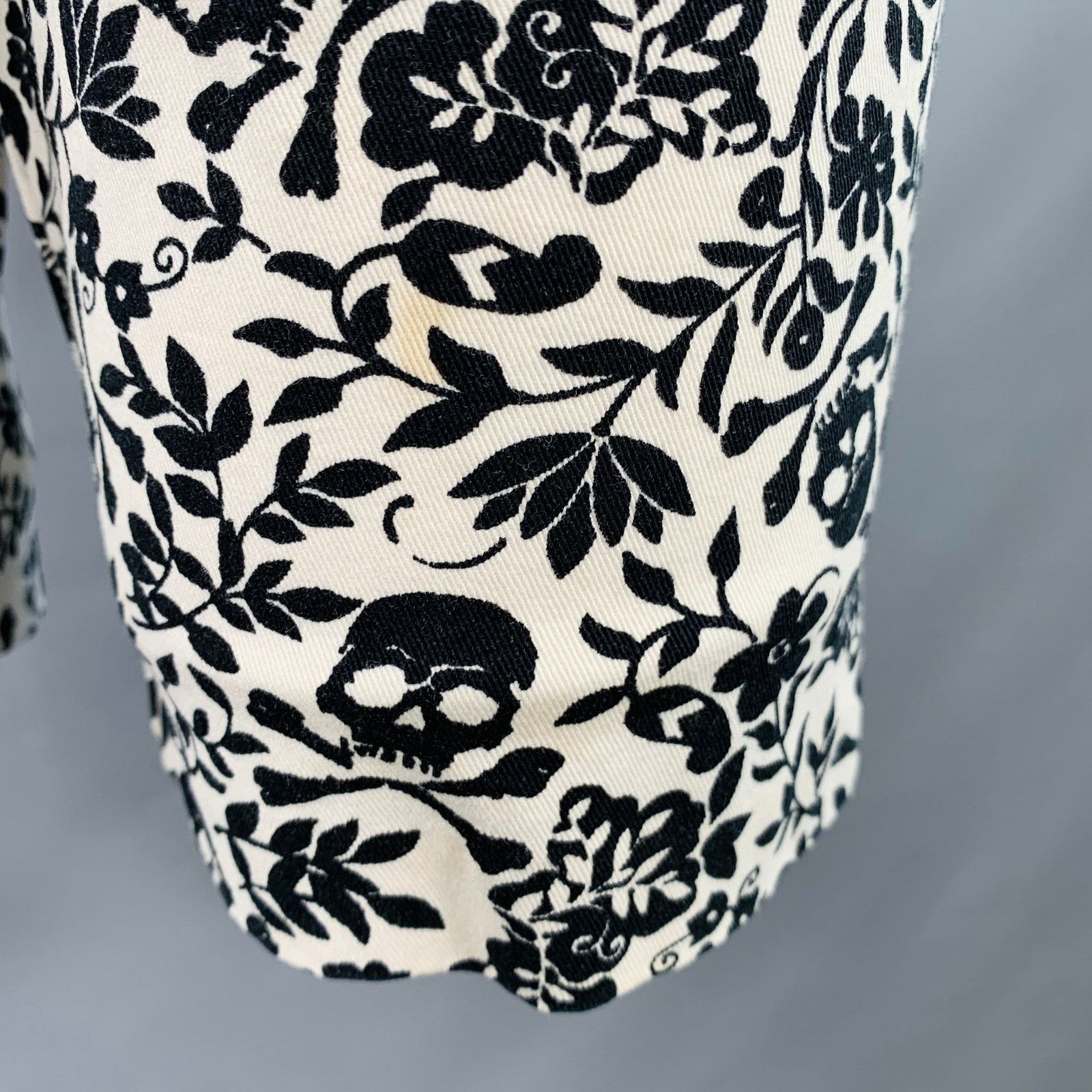 Other DENIM & SUPPLY White Black Abstract Floral Skull Shorts Size US 30 / EU 46 - 7 Thumbnail