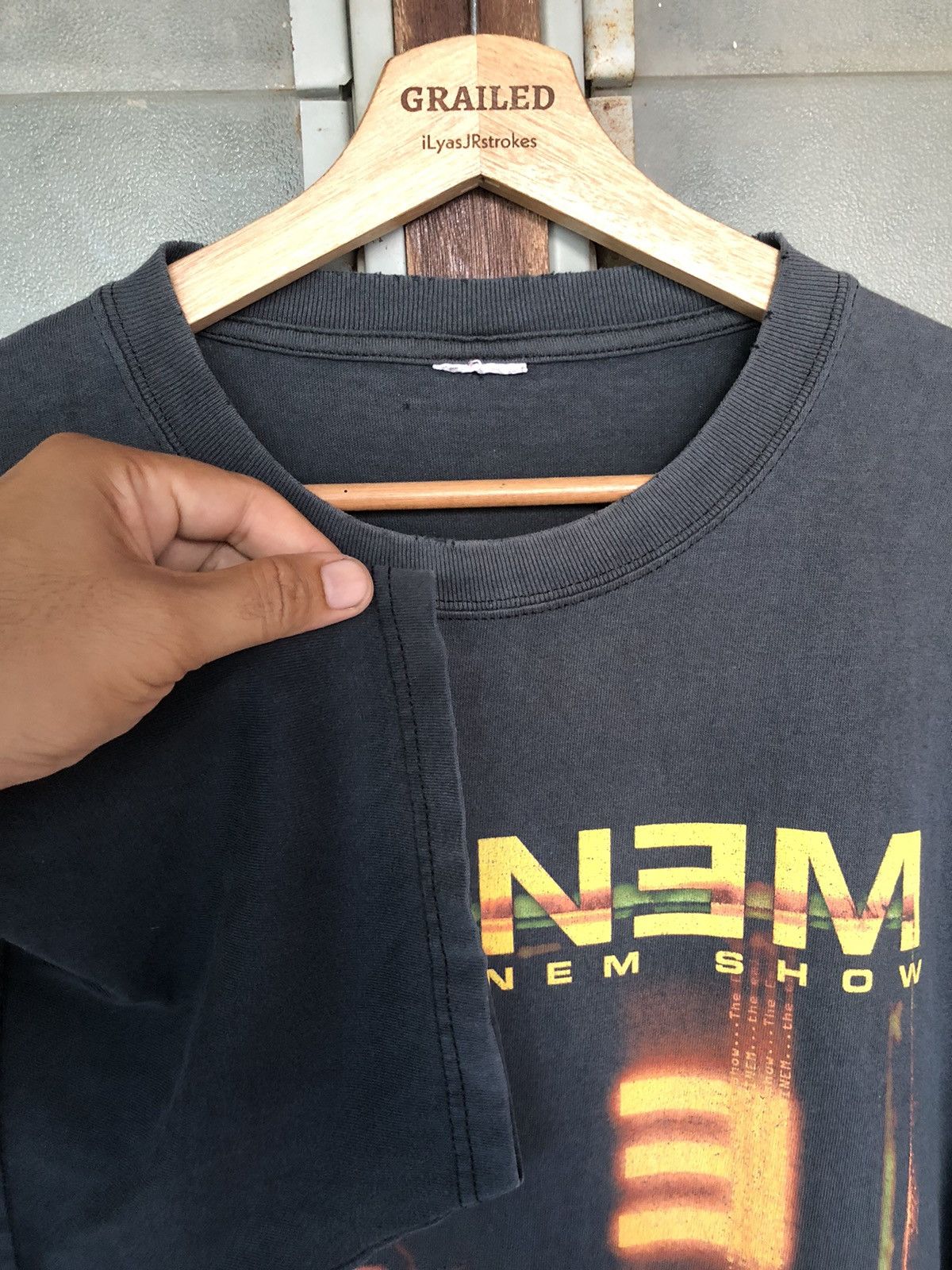 Eminem Vintage 2002 Eminem Show Distressed Shirt Tee Size US L / EU 52-54 / 3 - 7 Thumbnail