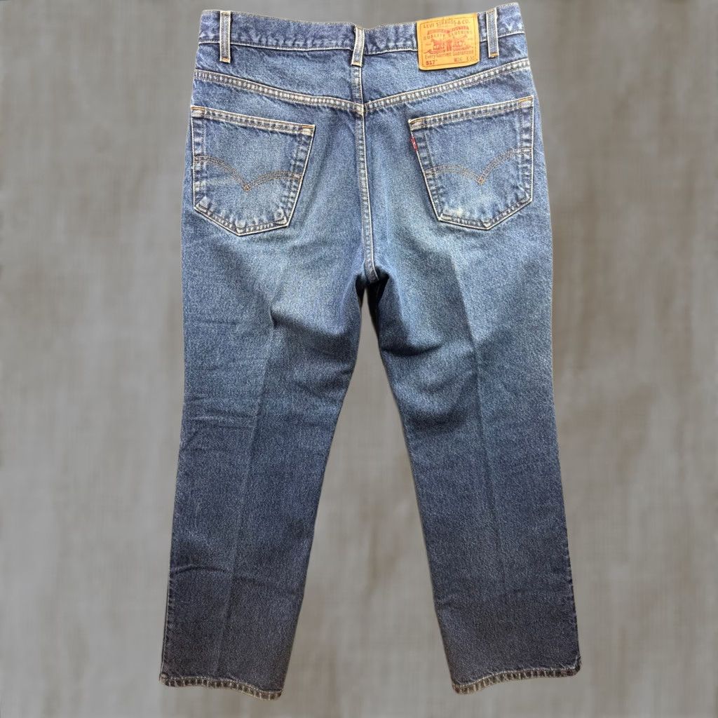 Levi's VINTAGE Levi'S Jeans Mens 35 Blue Bootcut Denim 34x30 Size US 35 - 1 Thumbnail