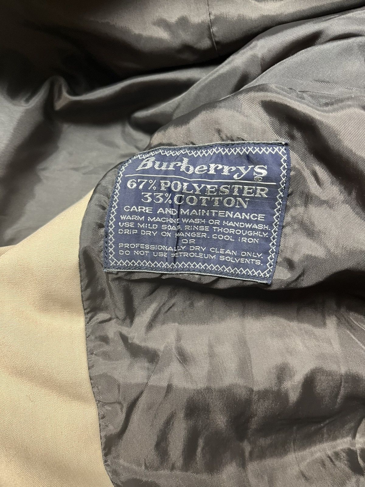 Burberry Vintage Burberry’s coat size Small Size US S / EU 44-46 / 1 - 6 Thumbnail