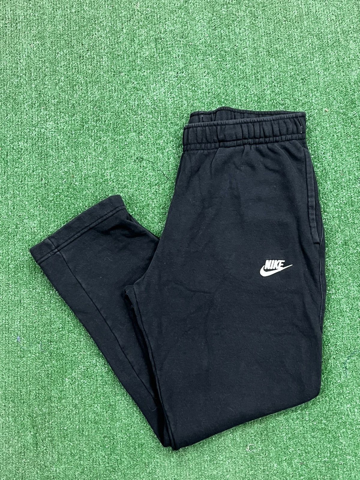 Nike Vintage Y2k Nike Swoosh Sweatpants Size US 32 / EU 48 - 1 Thumbnail