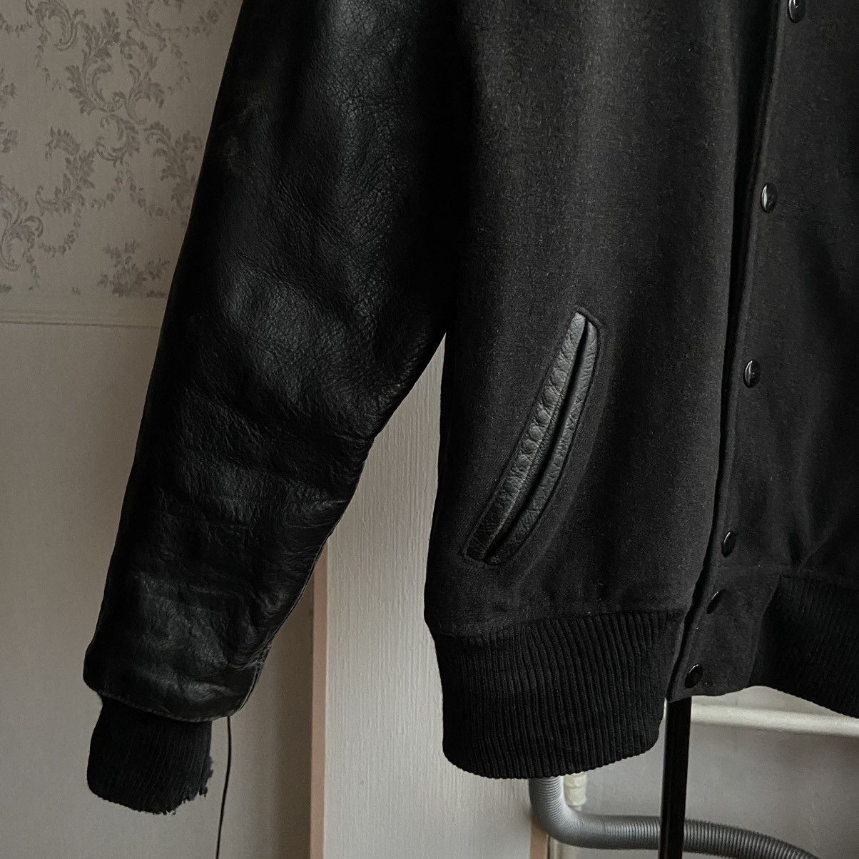 Carhartt × Carhartt Wip × Vintage 📌 Vintage Rare Carhartt Bandit Leather Varsity Jacket Size US S / EU 44-46 / 1 - 6 Thumbnail