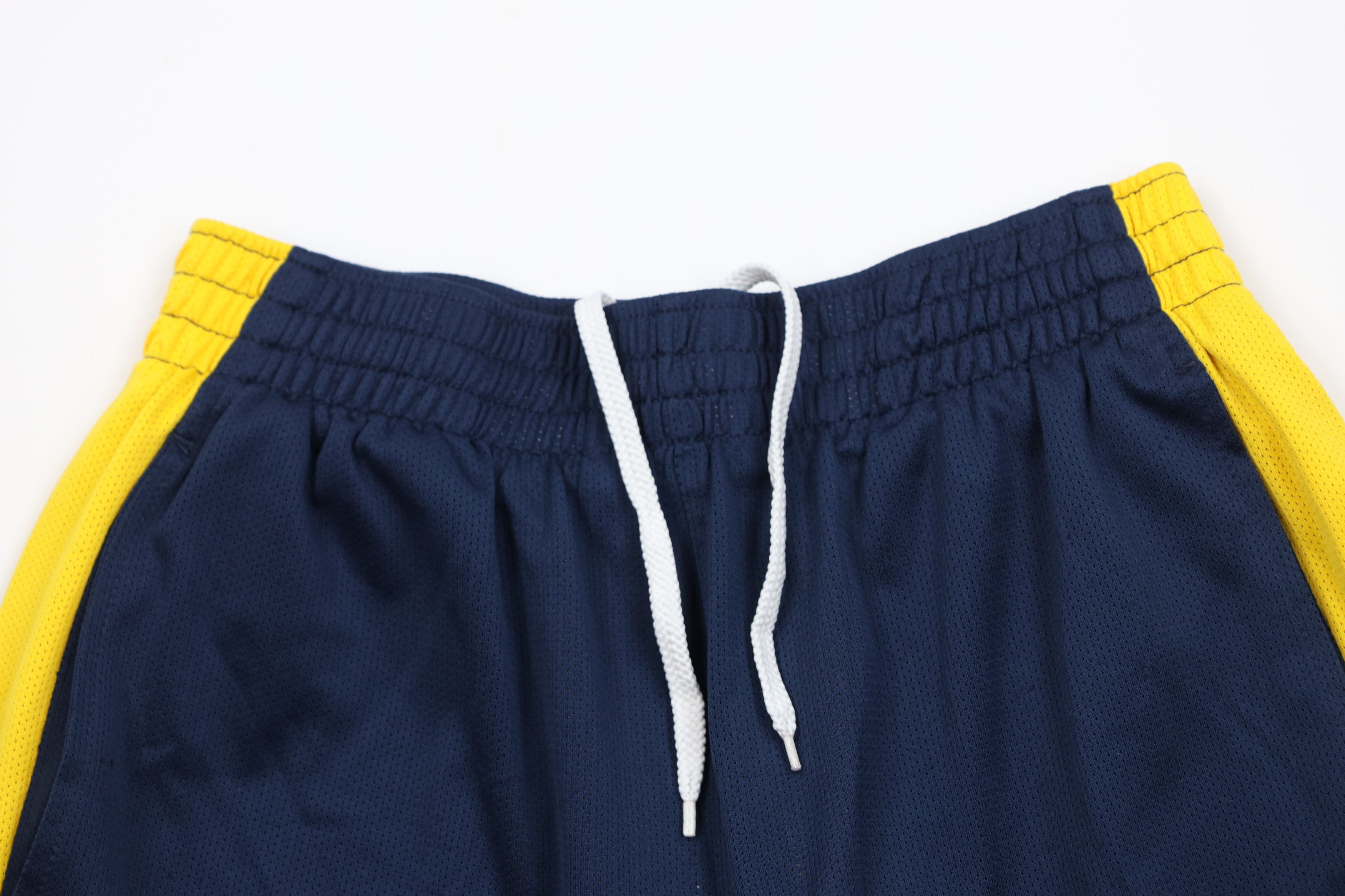 Nike Vintage Nike Scott Mini Swoosh University of Michigan Shorts Size US 30 / EU 46 - 2 Thumbnail