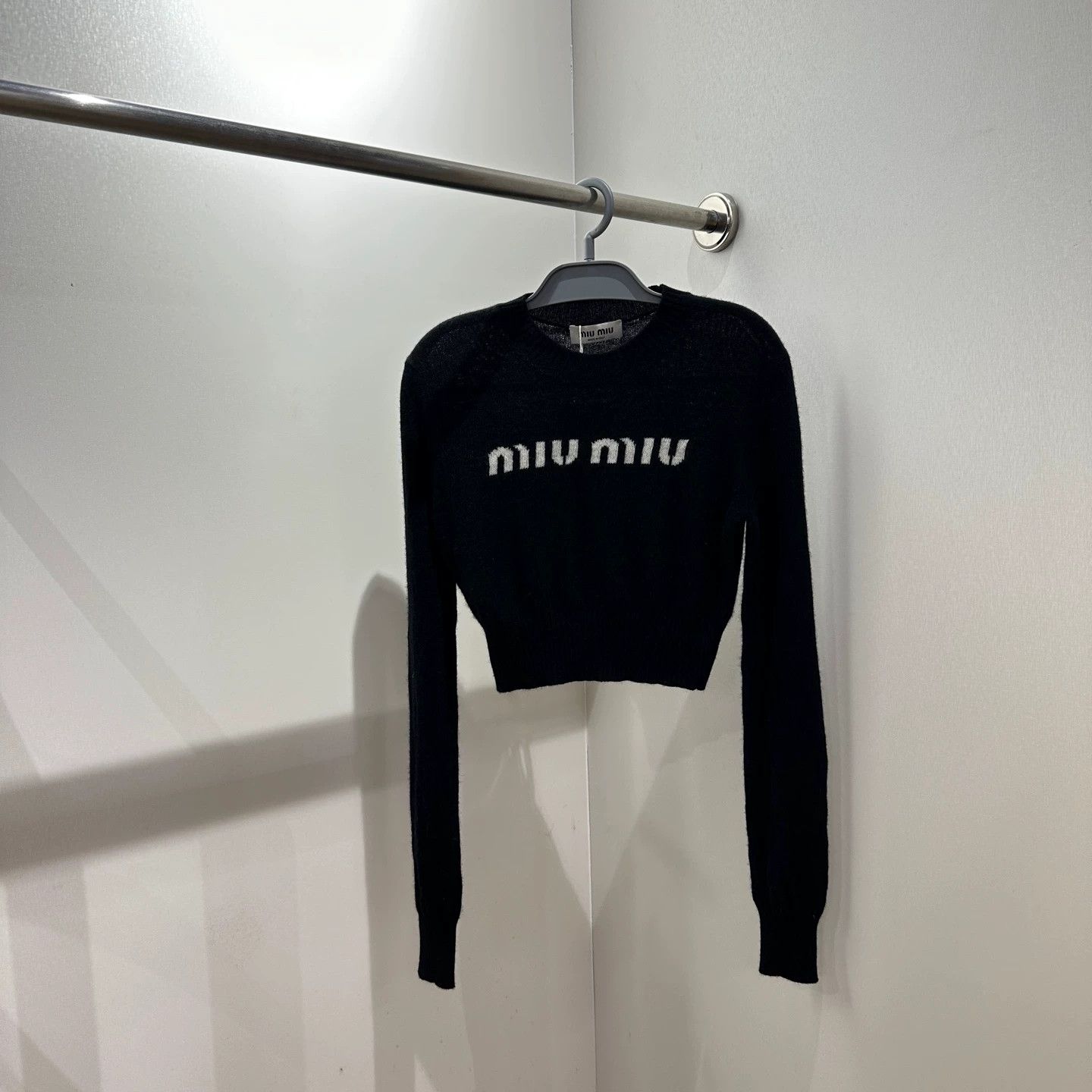 Miu Miu MIU MIU may730 logo knit sweater 40 wool Size S / US 4 / IT 40 - 1 Thumbnail