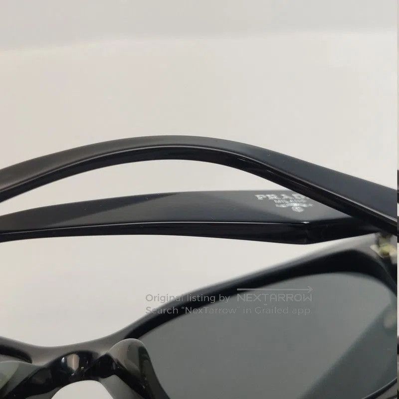 Prada Prada Oversized Black Frame Sunglasses with Logo. Size ONE SIZE - 9 Thumbnail