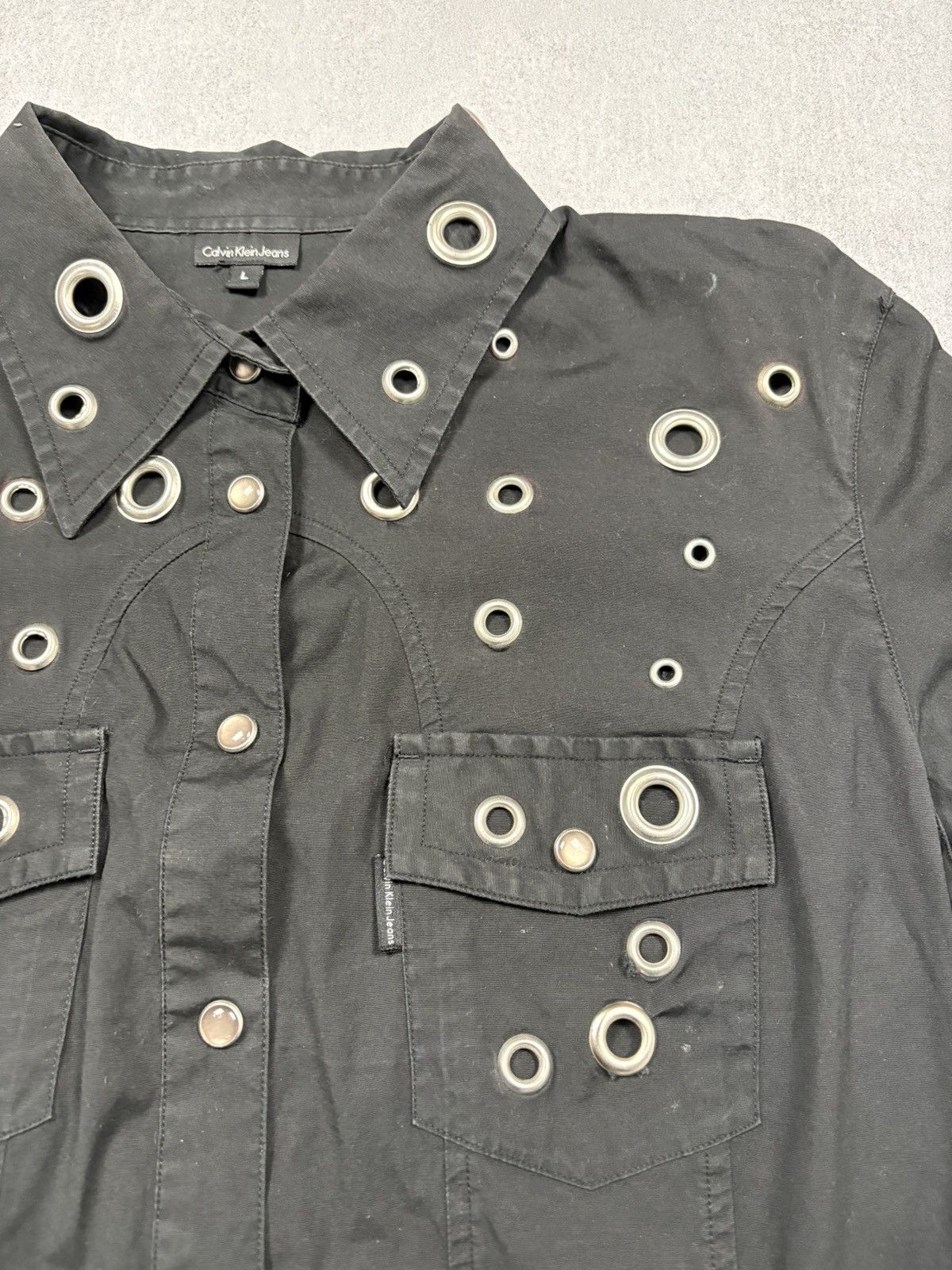 Calvin Klein Calvin Klein Jeans 00s Archival Eyelet Grommet Shirt Y2K VTG Size L / US 10 / IT 46 - 3 Thumbnail