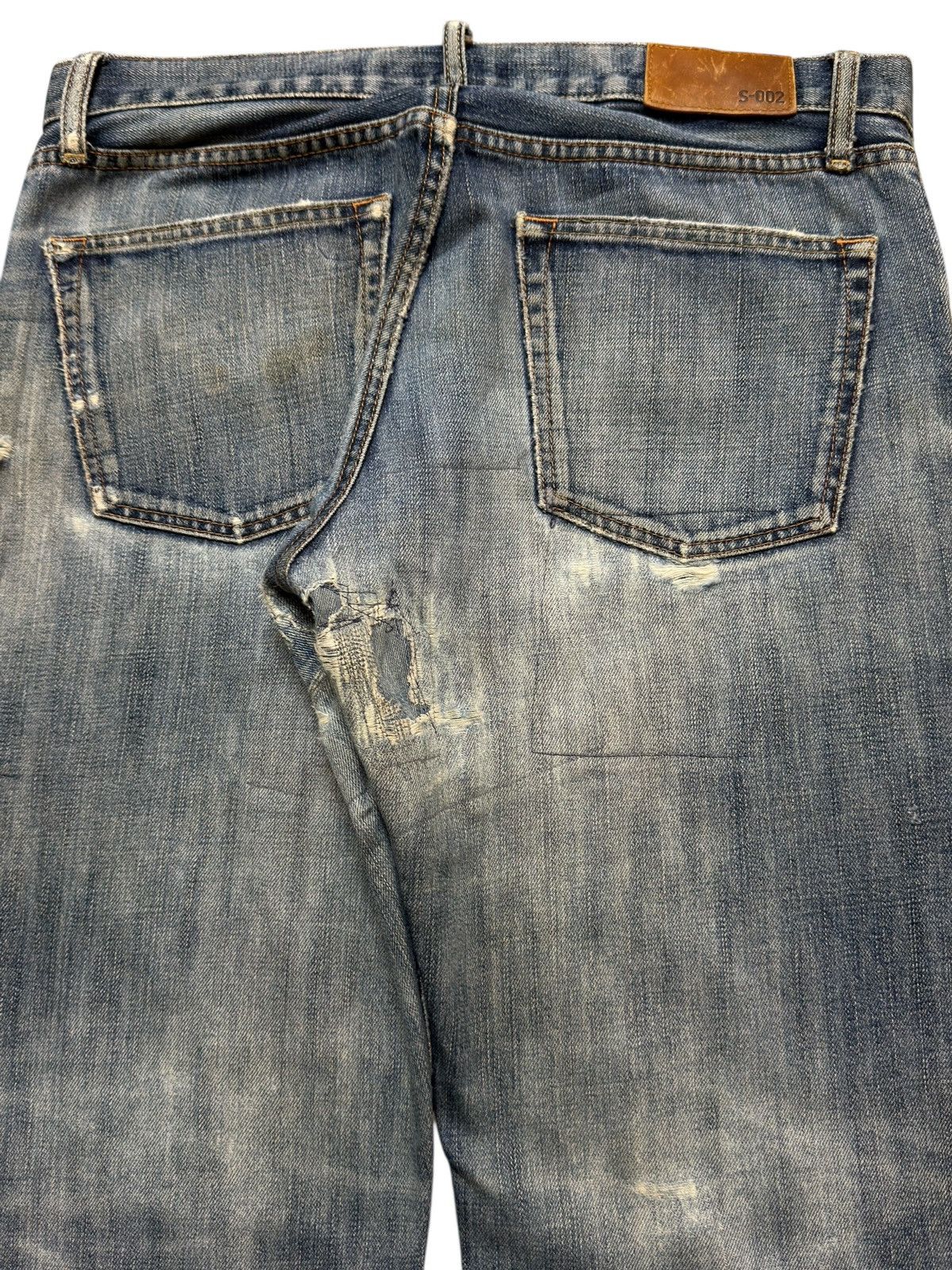 Uniqlo Vintage Y2K Uniqlo Faded Wash Distressed Straight Leg Jeans Size US 32 / EU 48 - 6 Thumbnail