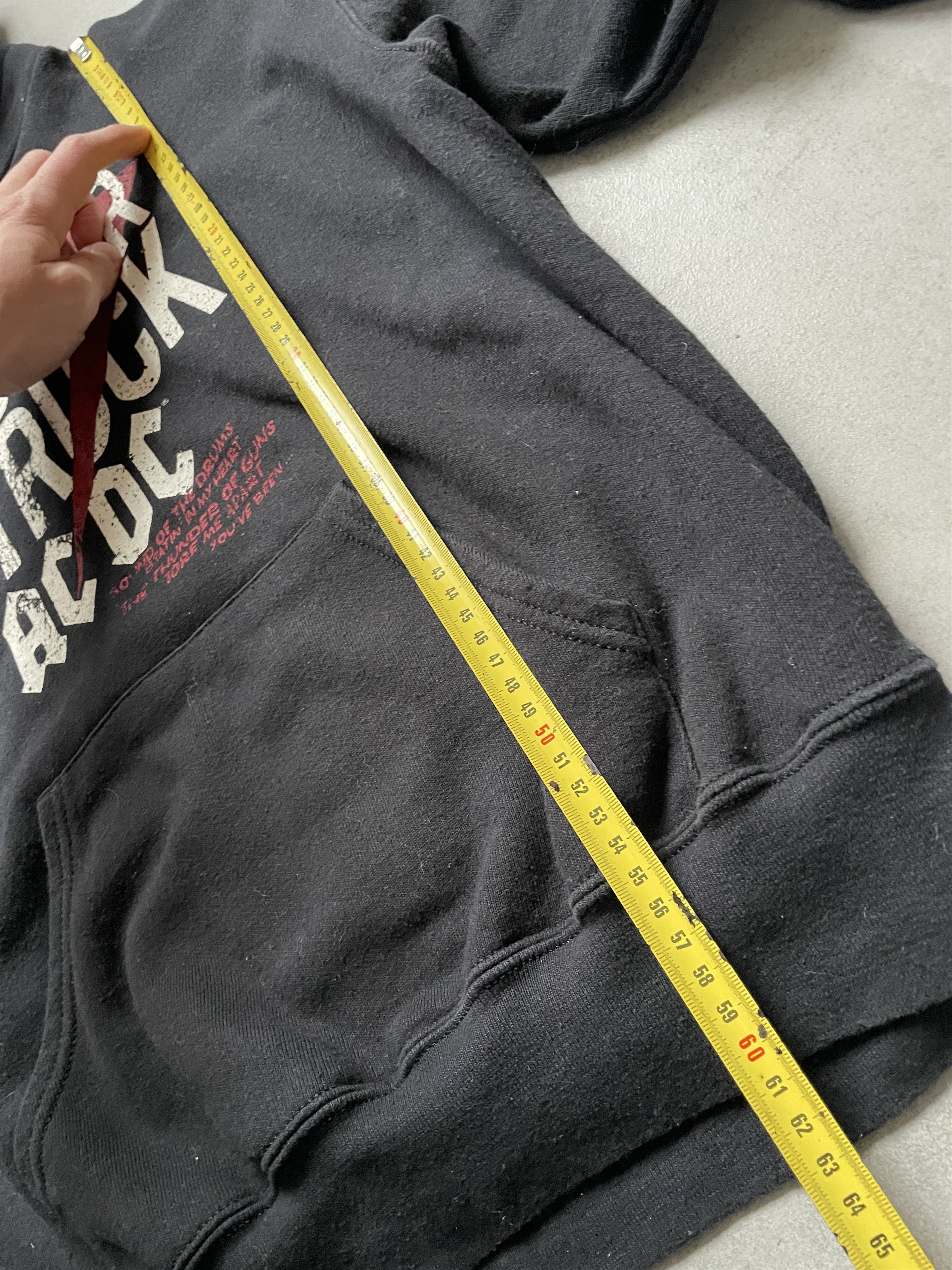 Band Tees Y2K AC/DC THUNDERSTRUCK BLACK VINTAGE METAL BAND HOODIE Size US M / EU 48-50 / 2 - 6 Thumbnail