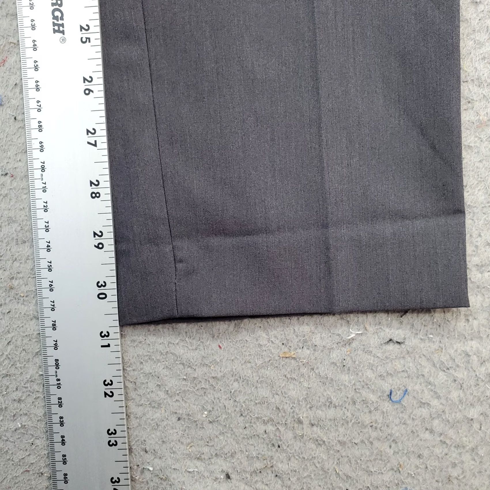 Nordstrom Nordstrom Rack Mens 40/34 Gray Flat Front Straight Leg Pants with Side Slip Pocket, Dress Pants, Regular, Size 40/34 Size US 40 / EU 56 - 4 Thumbnail