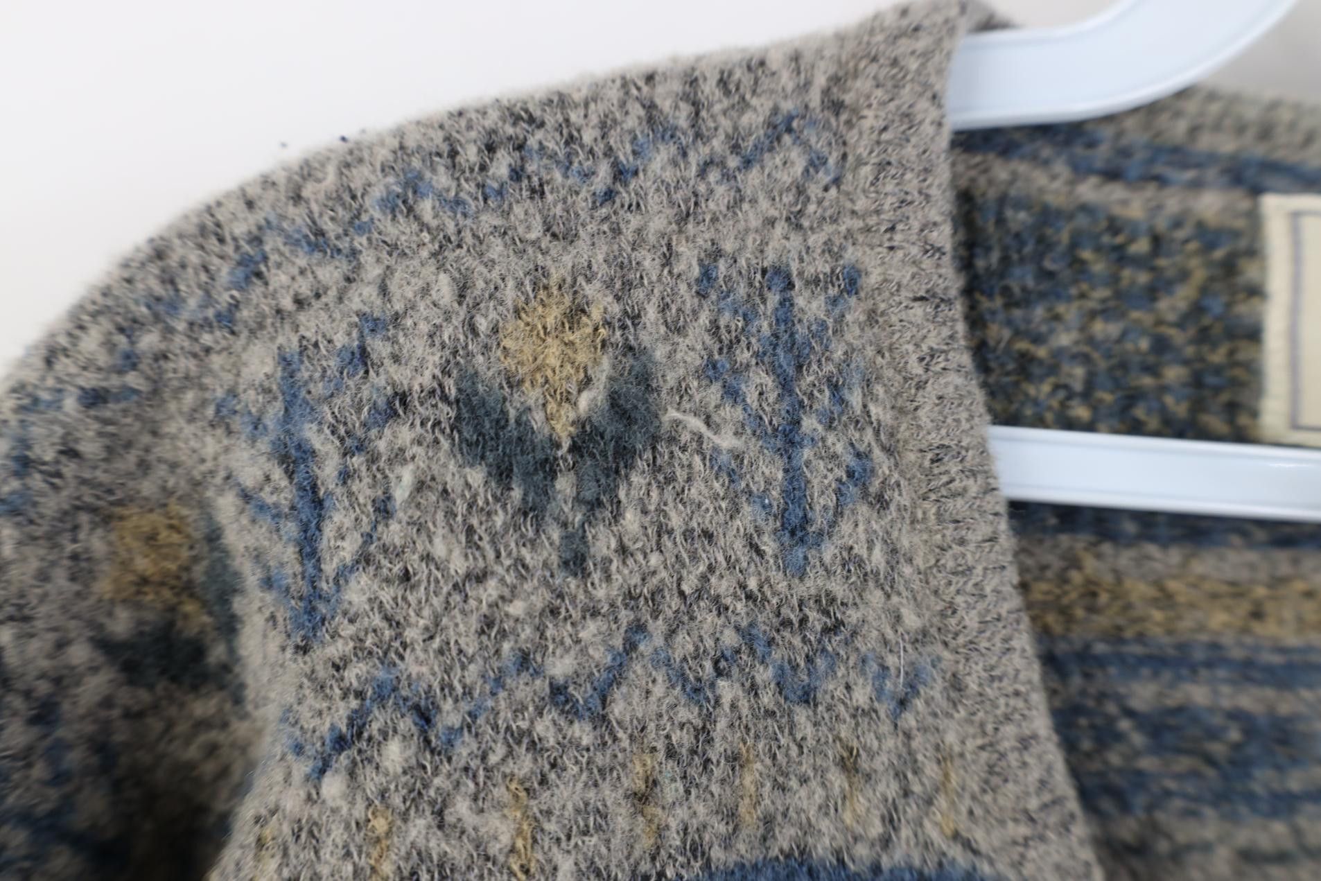 Express Vintage 90s Express Flower Fair Isle Knit V-Neck Sweater Size S / US 4 / IT 40 - 5 Thumbnail