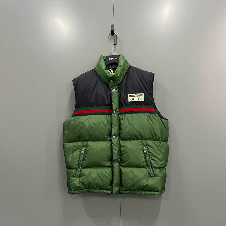 Gucci Gucci Stitched nylon sleeveless down vest 2503-Nextarrow Size US M / EU 48-50 / 2 - 1 Thumbnail