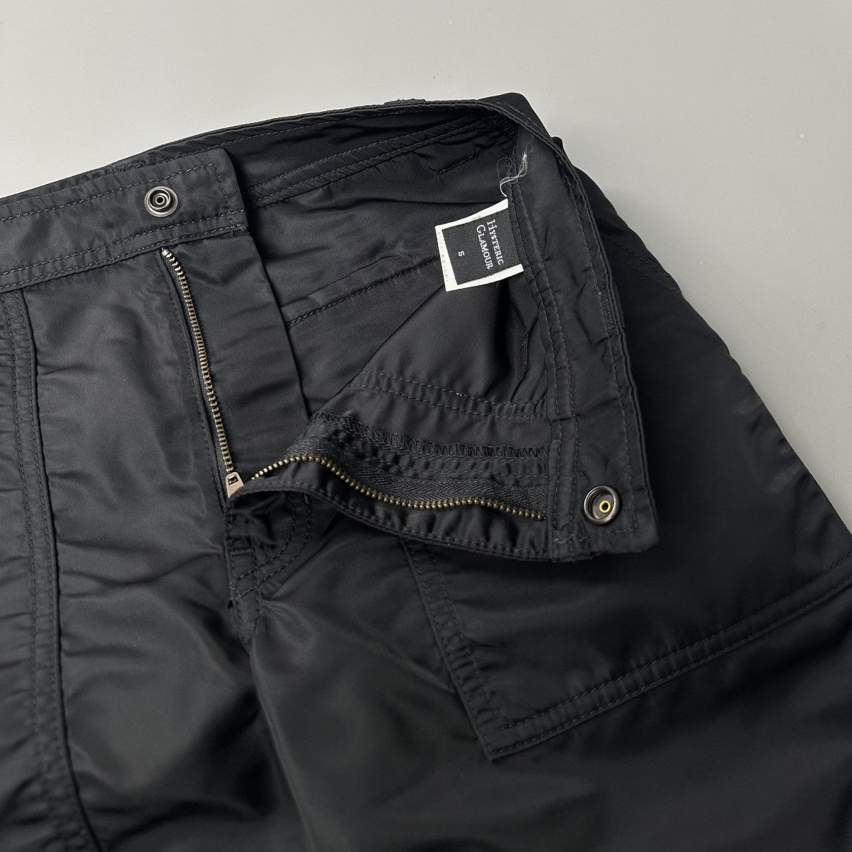Hysteric Glamour Hysteric Glamour- Nylon Stretch - Ankle Zipper Pants Black Size US 28 / EU 44 - 4 Thumbnail