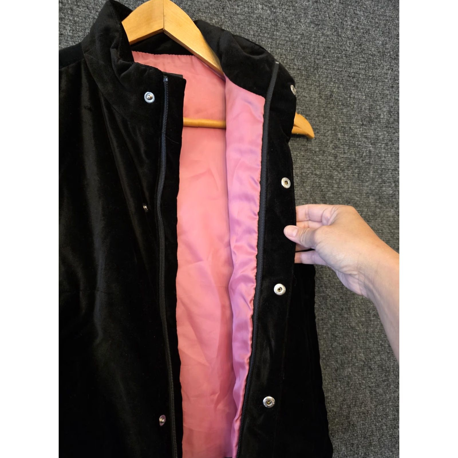 Ralph Lauren VINTAGE Ralph Lauren Vest Womens Small Black Velvet Quilted Zip Puffer Hong Kong Size S / US 4 / IT 40 - 6 Thumbnail