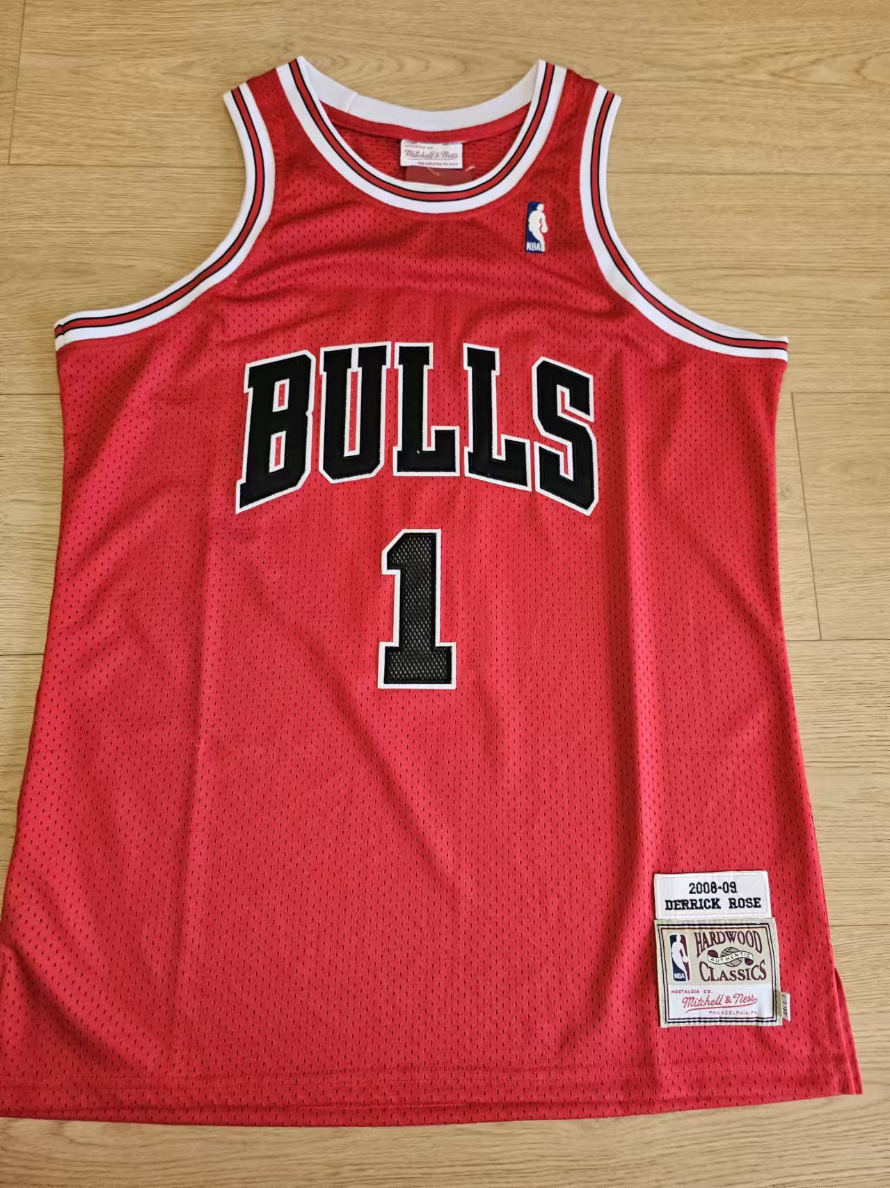 NBA 2008 09 Chicago Bulls 1 Derrick Rose Jersey Home Size US M / EU 48-50 / 2 - 2 Thumbnail