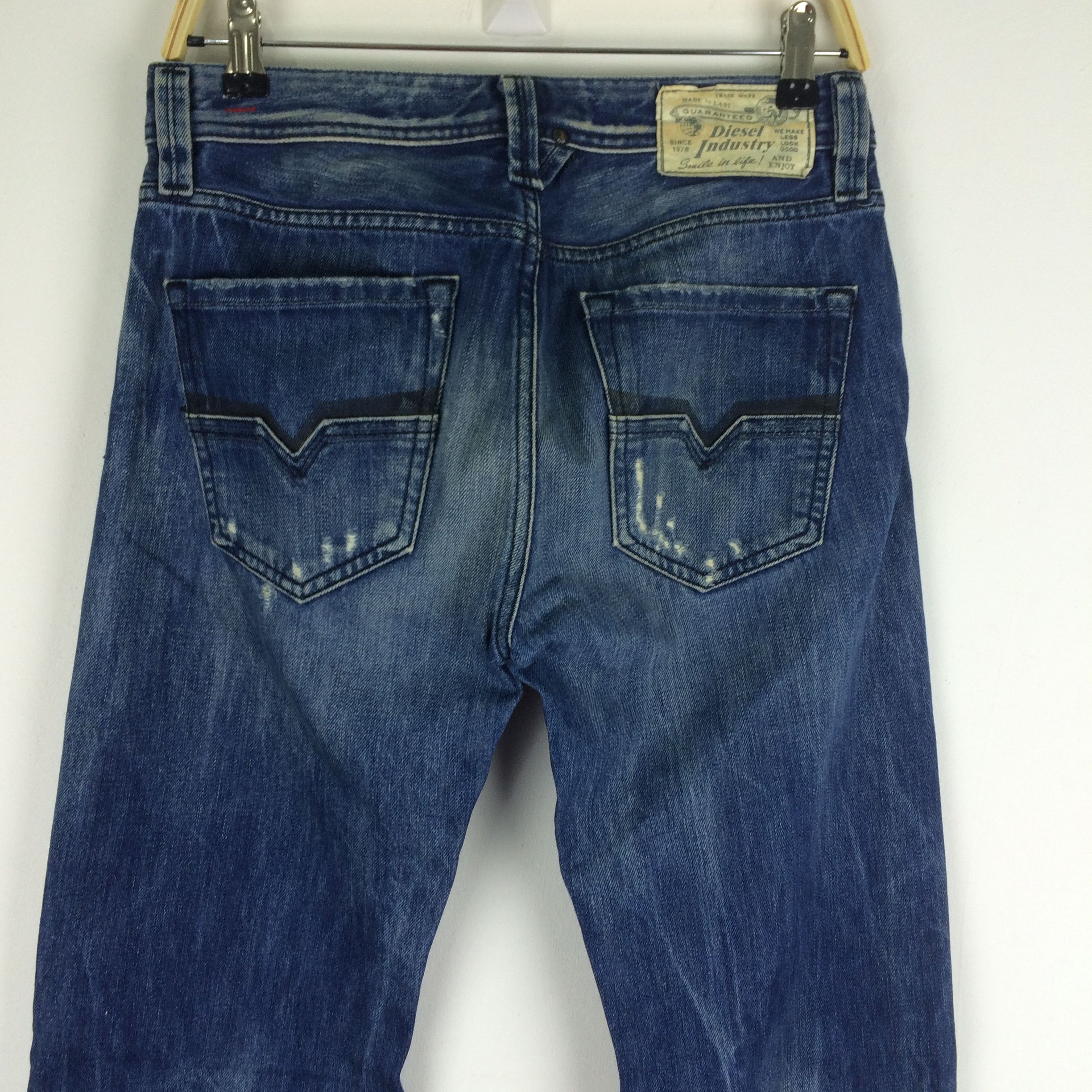 Diesel X30 DIESEL INDUSTRY LARKEE comfort straight JEANS Size US 31 - 3 Thumbnail