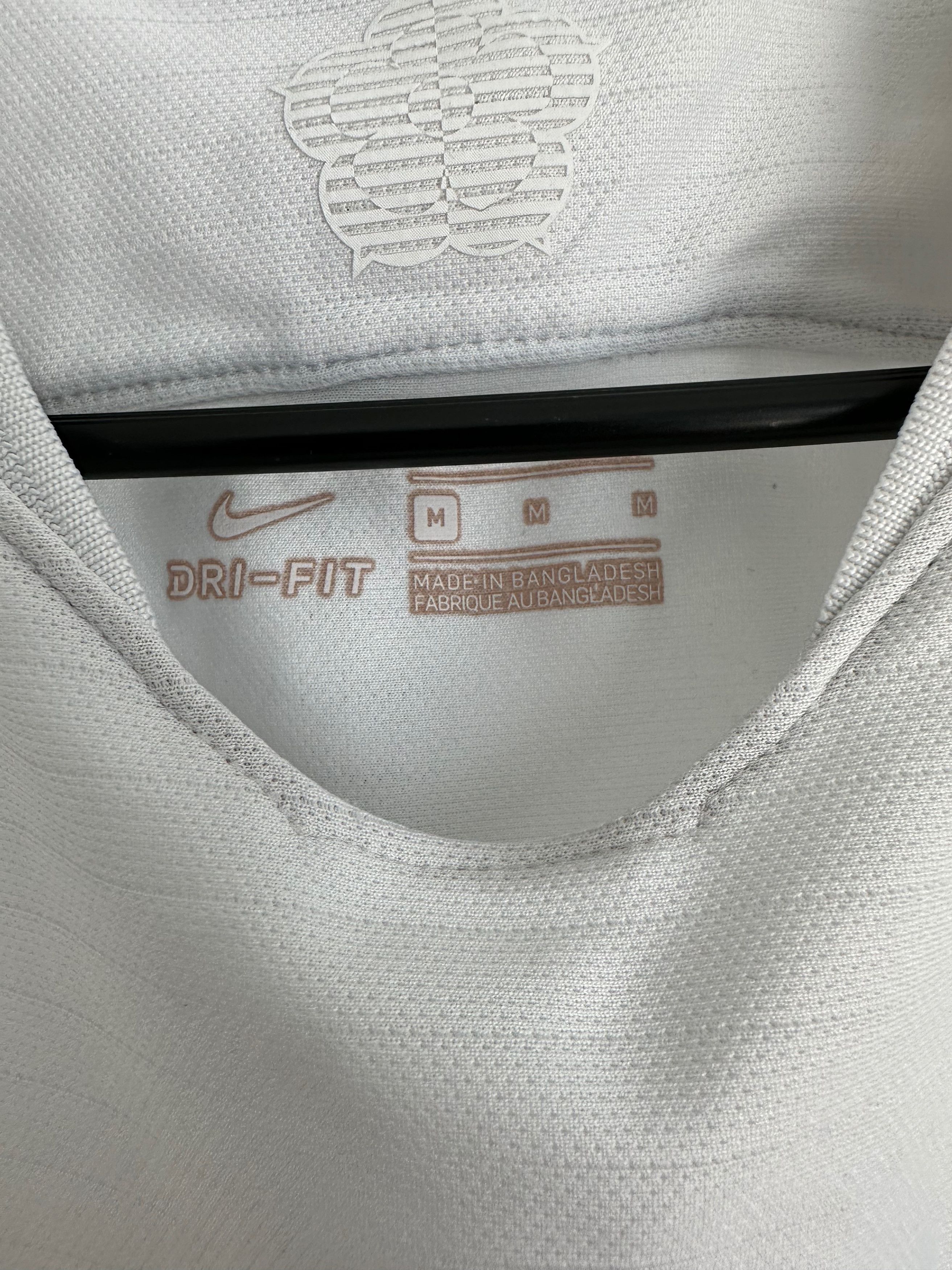 Nike 2018 Nike England Soccer Football Shirt Home Size US M / EU 48-50 / 2 - 6 Thumbnail