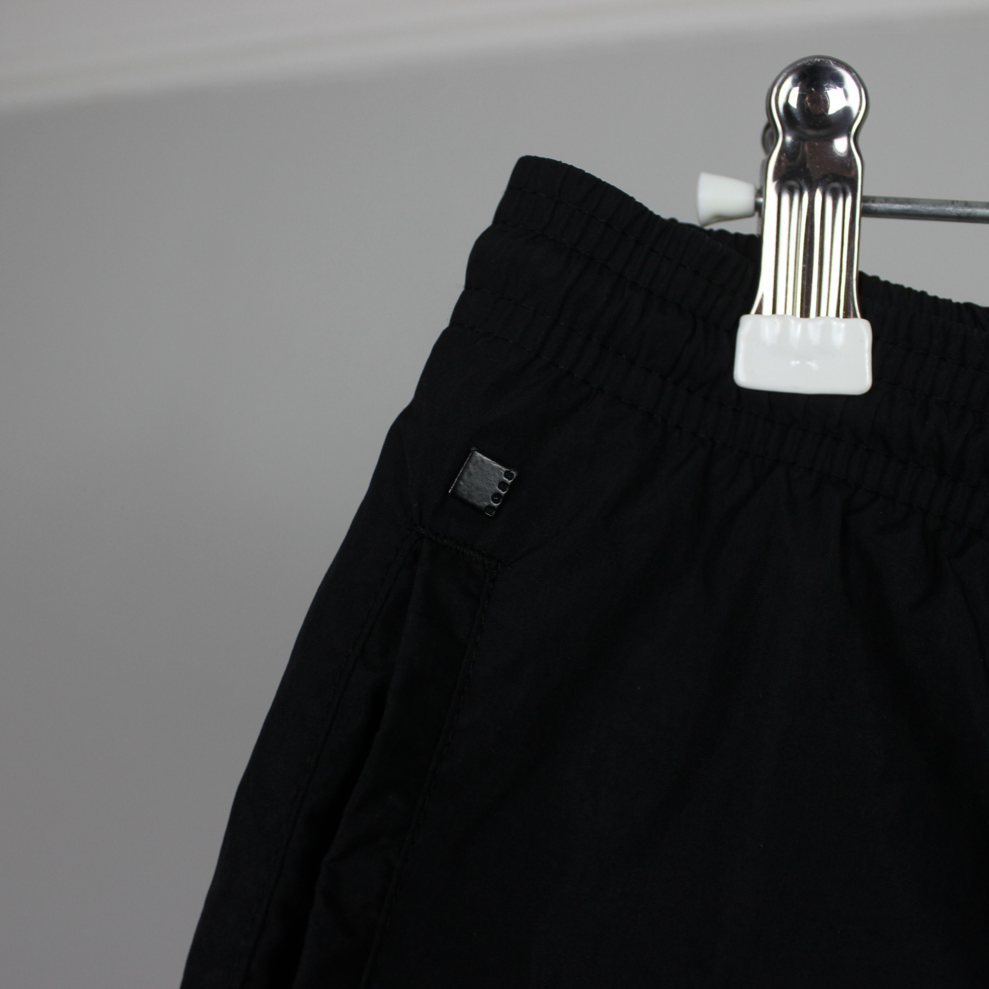 Hugo Boss Hugo Boss swimwear big logo shorts XL black Size US 36 / EU 52 - 9 Thumbnail