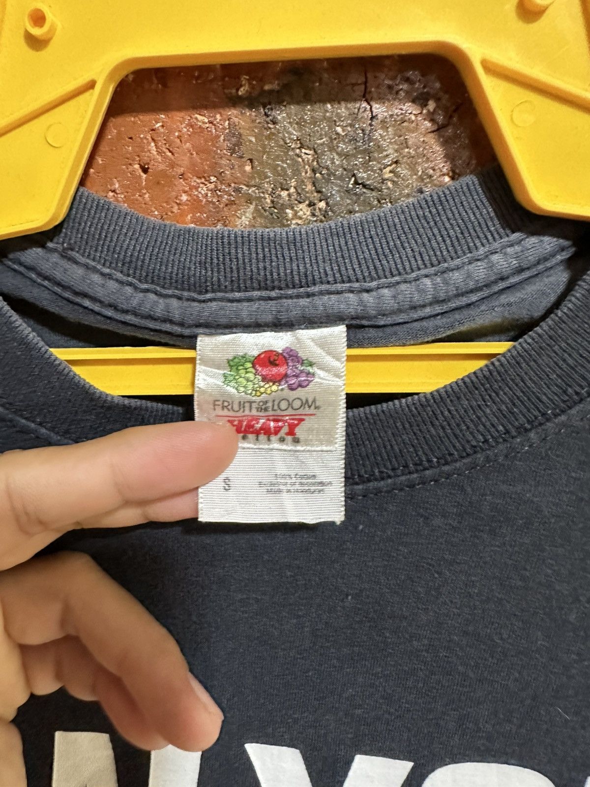 Fruit Of The Loom Vintage New York Fucking City Faded Tee Size US S / EU 44-46 / 1 - 4 Thumbnail