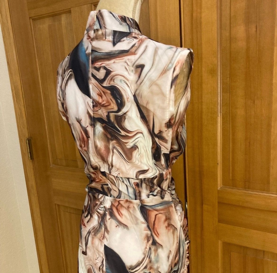Designer × Other NWT , Lavishly Paris Marble Ruched Designer Dress Size S / US 4 / IT 40 - 7 Thumbnail