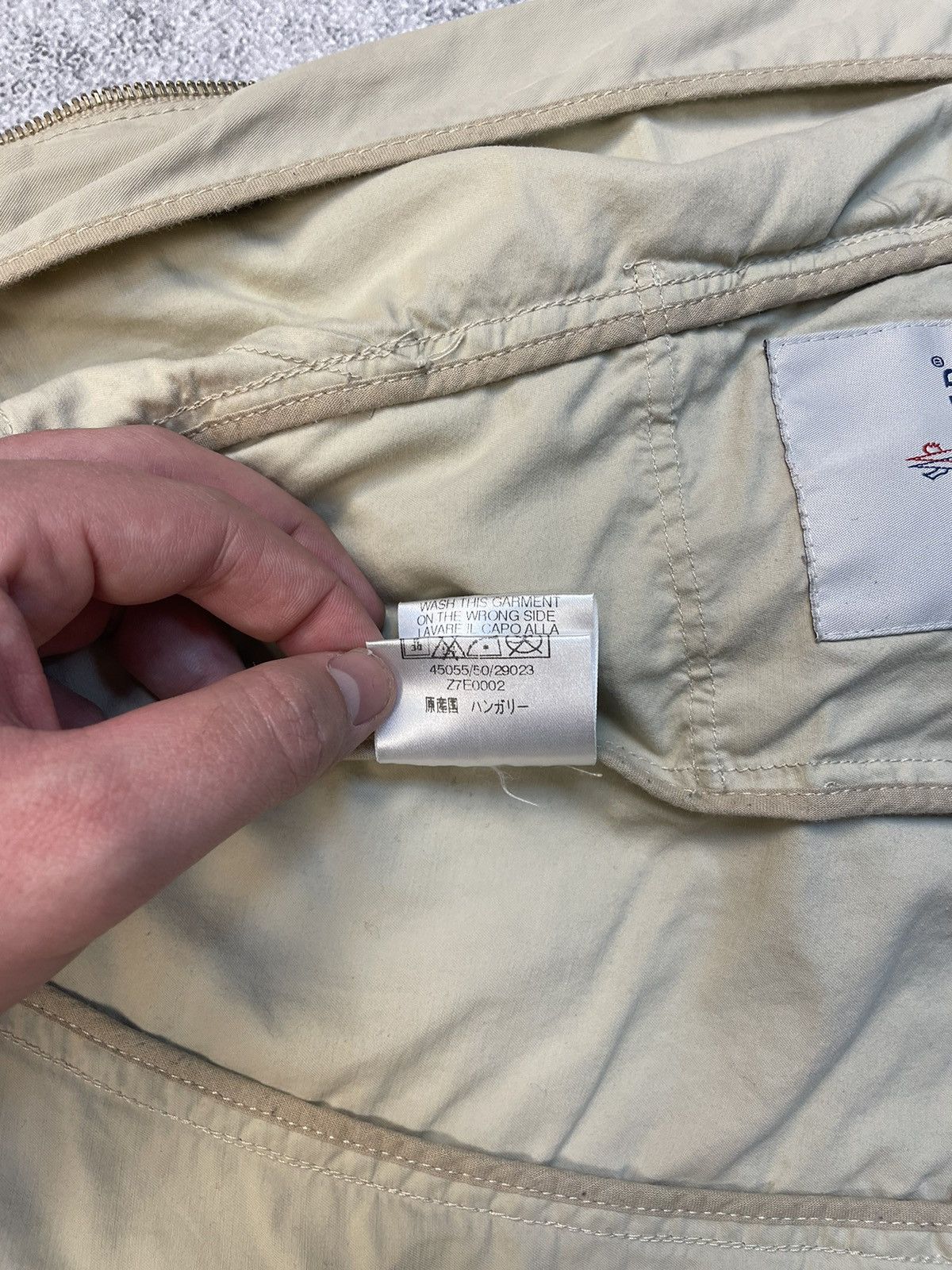 Moncler Vintage Women's Moncler Lightweight Jacket Beige Size S / US 4 / IT 40 - 15 Thumbnail