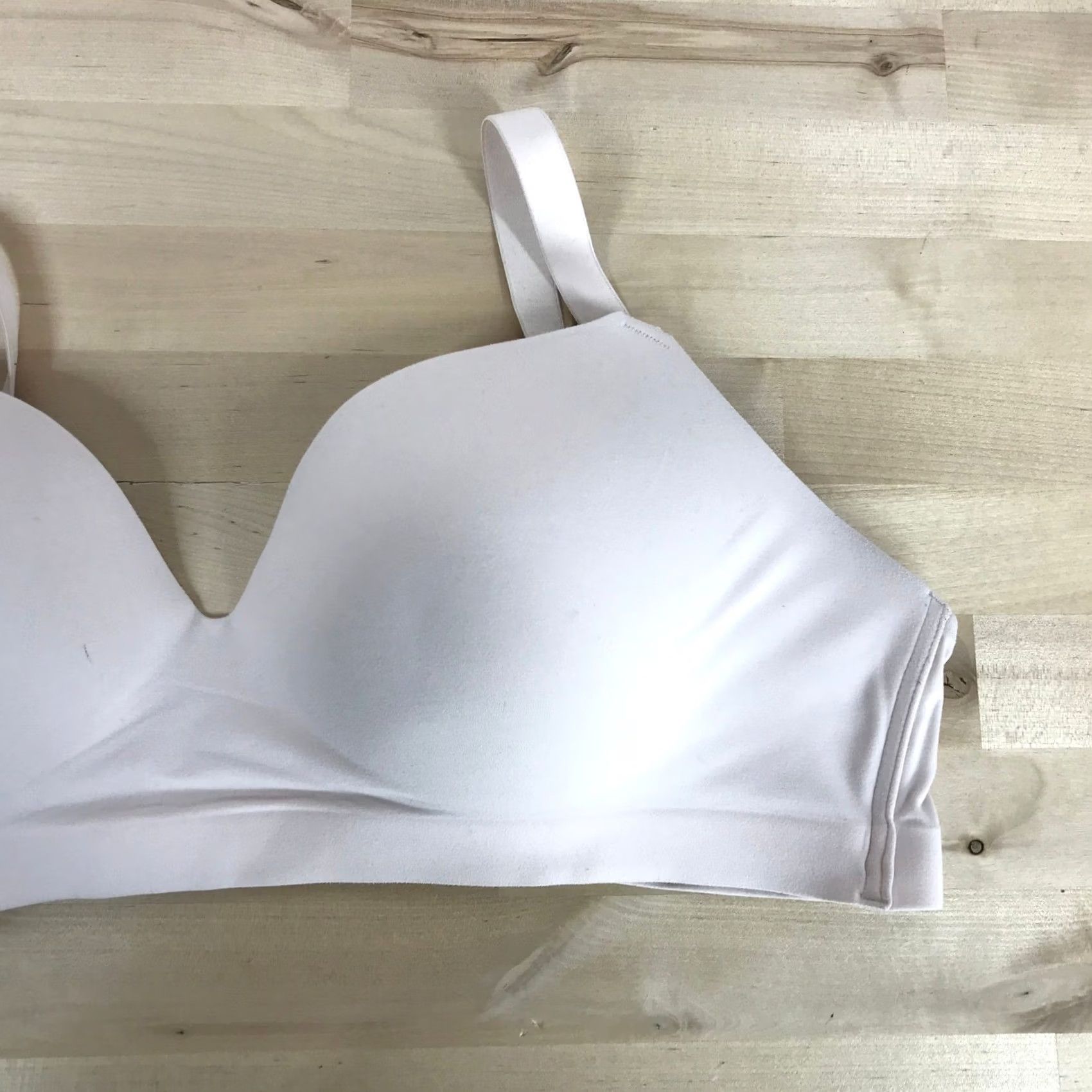 Vintage Soma Enbliss Wireless Bra White Seamless Lightly Lined 42C 79984 Size ONE SIZE - 3 Thumbnail