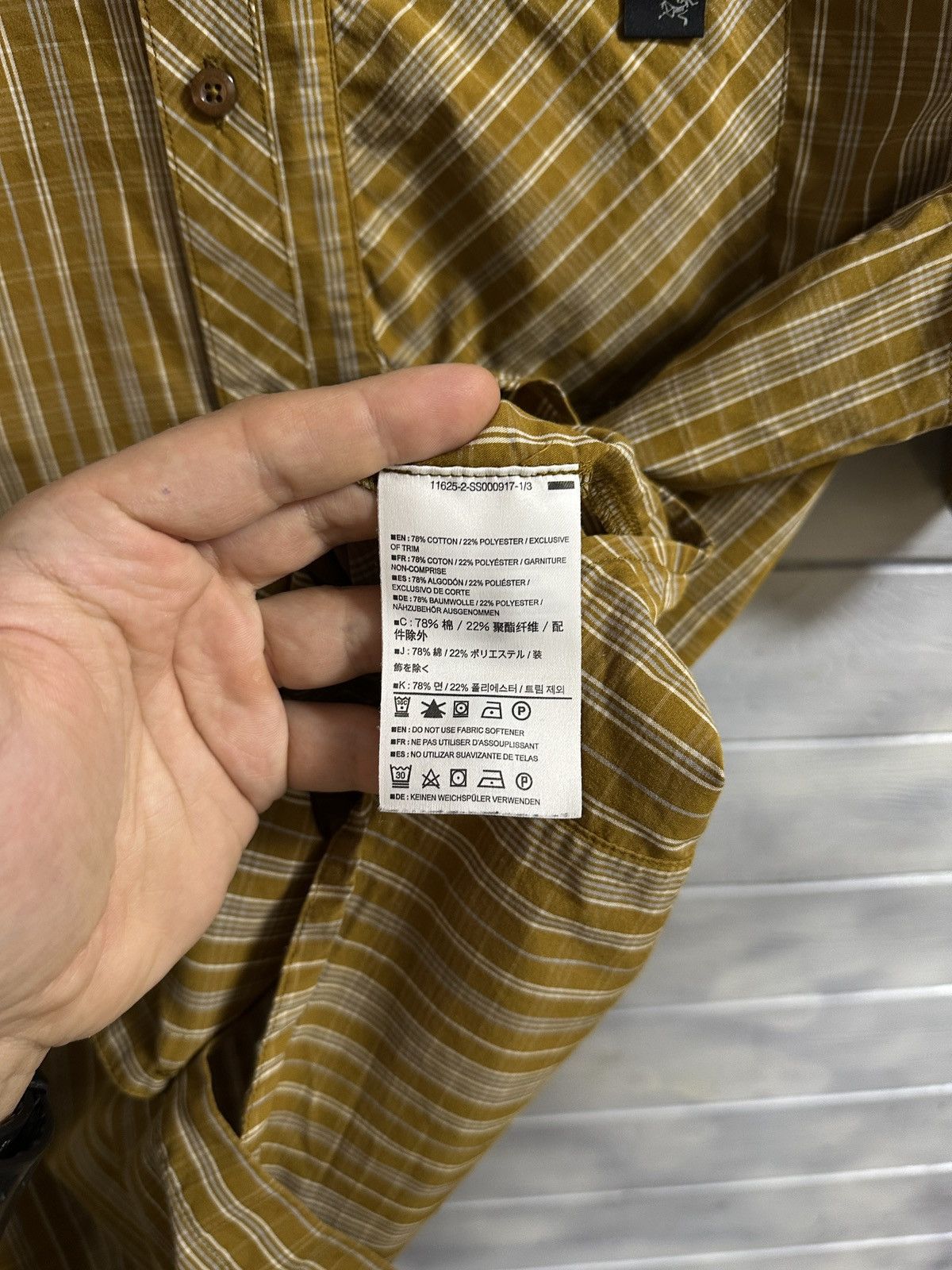 Arc'teryx Rare Button Shirt Arcteryx Outdoor Style. Size US L / EU 52-54 / 3 - 10 Thumbnail
